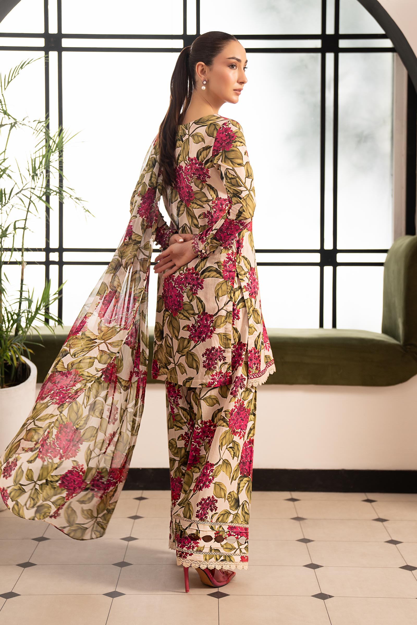3 Piece Embroidered Lawn Suit