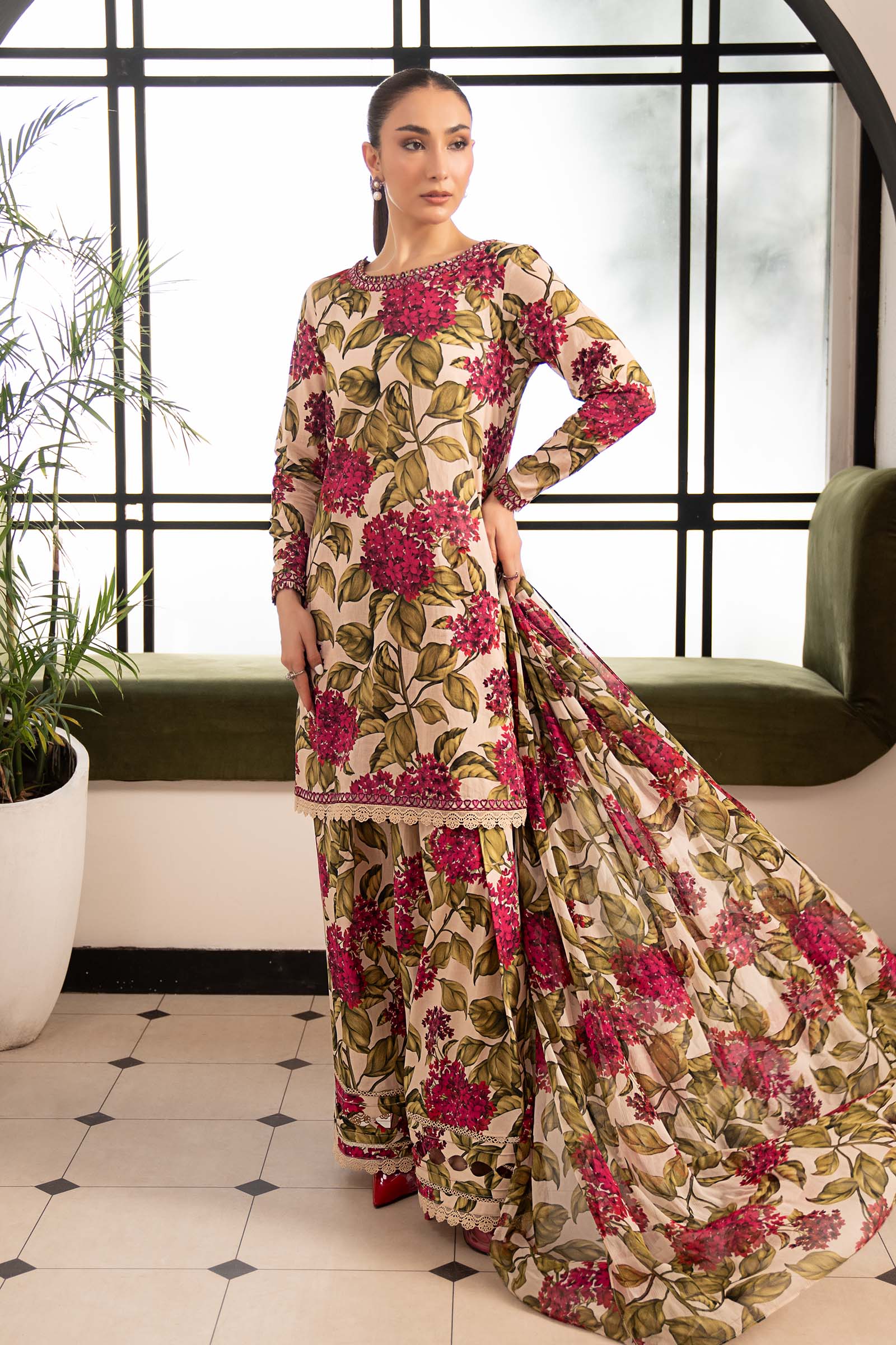 3 Piece Embroidered Lawn Suit