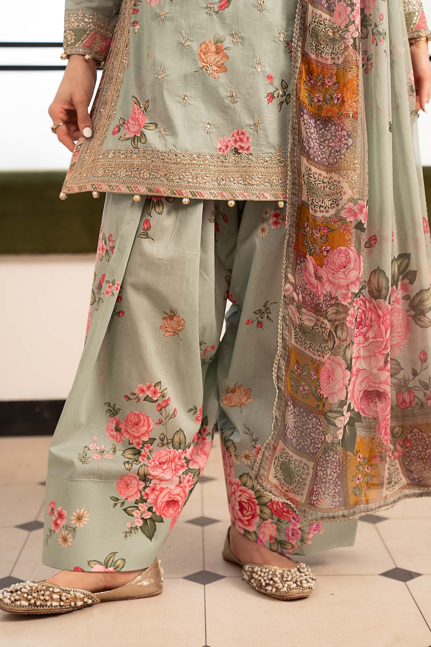 3 Piece Embroidered Lawn Suit