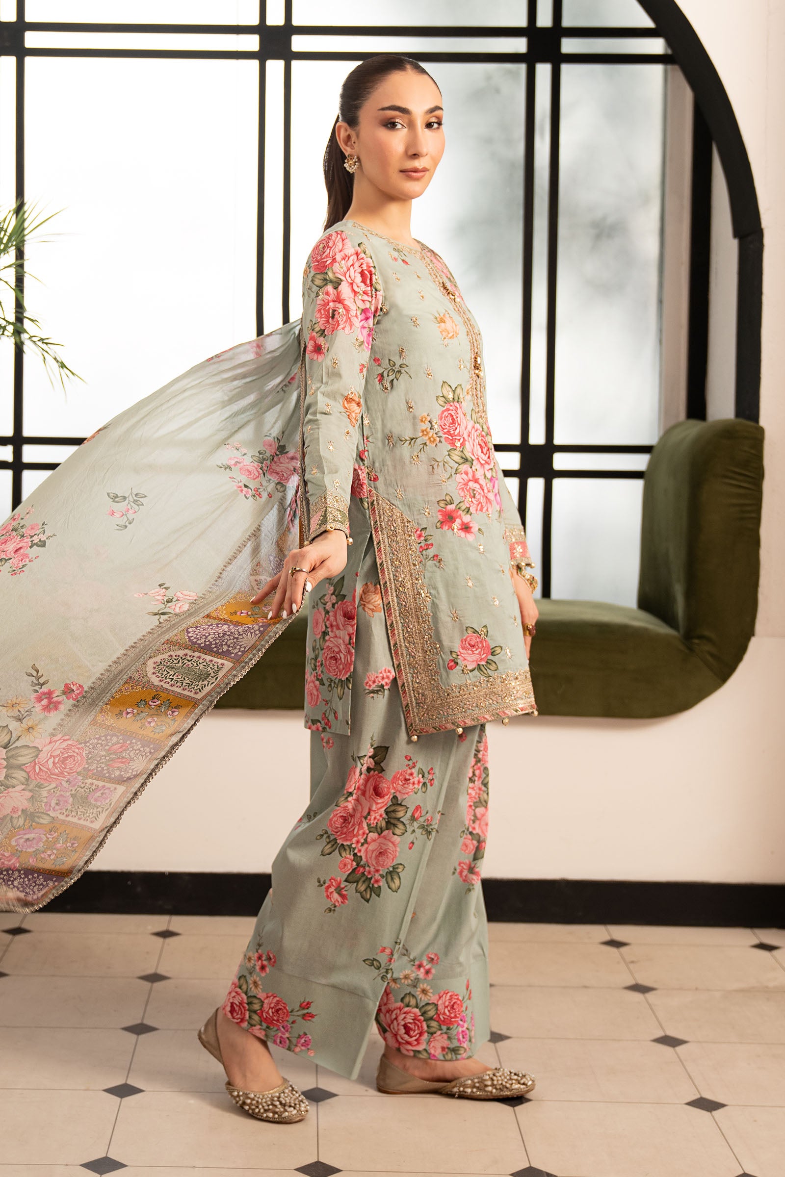 3 Piece Embroidered Lawn Suit