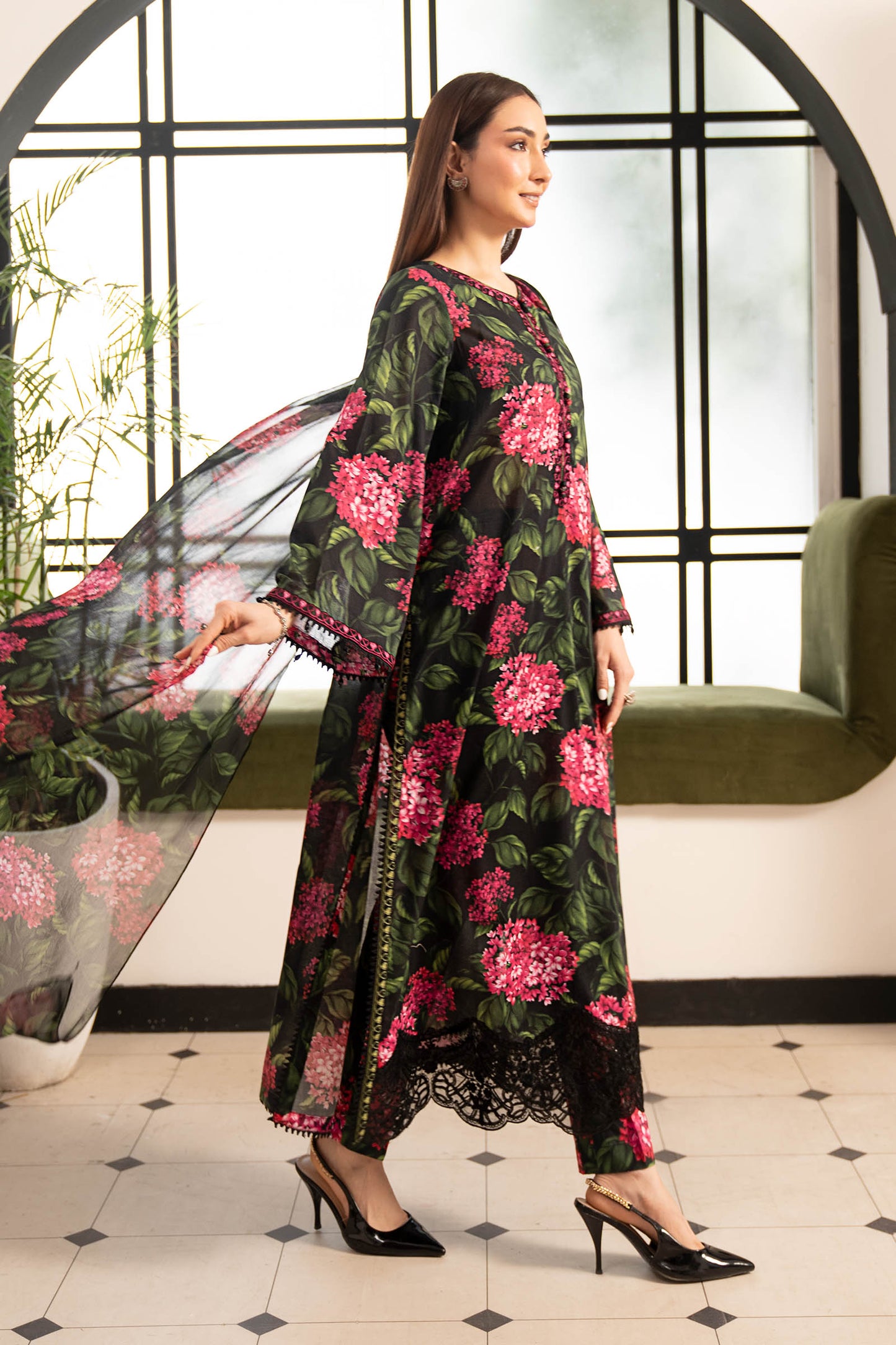 3 Piece Embroidered Lawn Suit