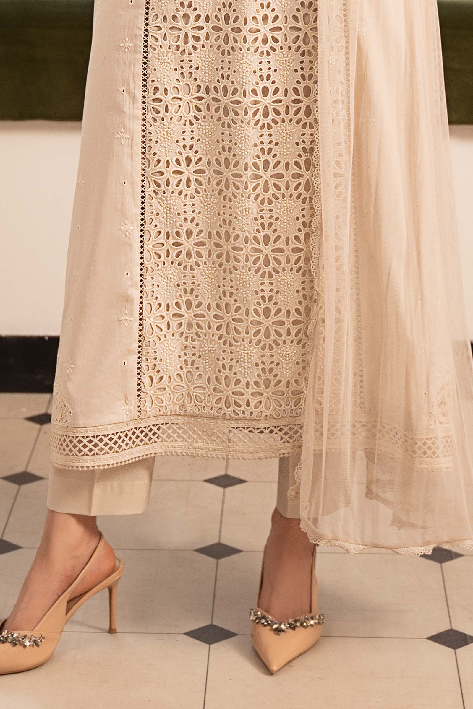 3 Piece Embroidered Lawn Suit