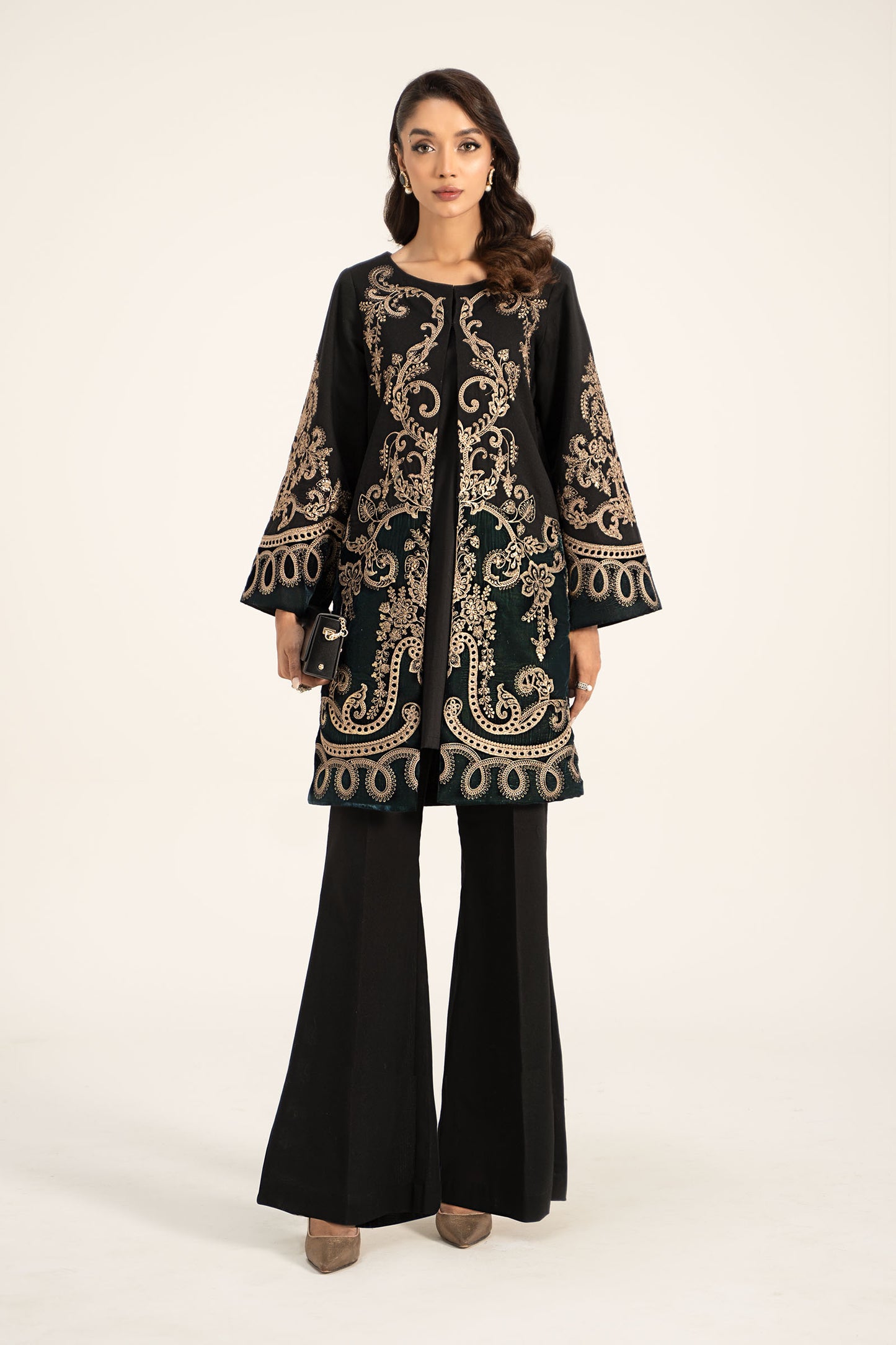 3 Piece Embroidered Khaddar Suit