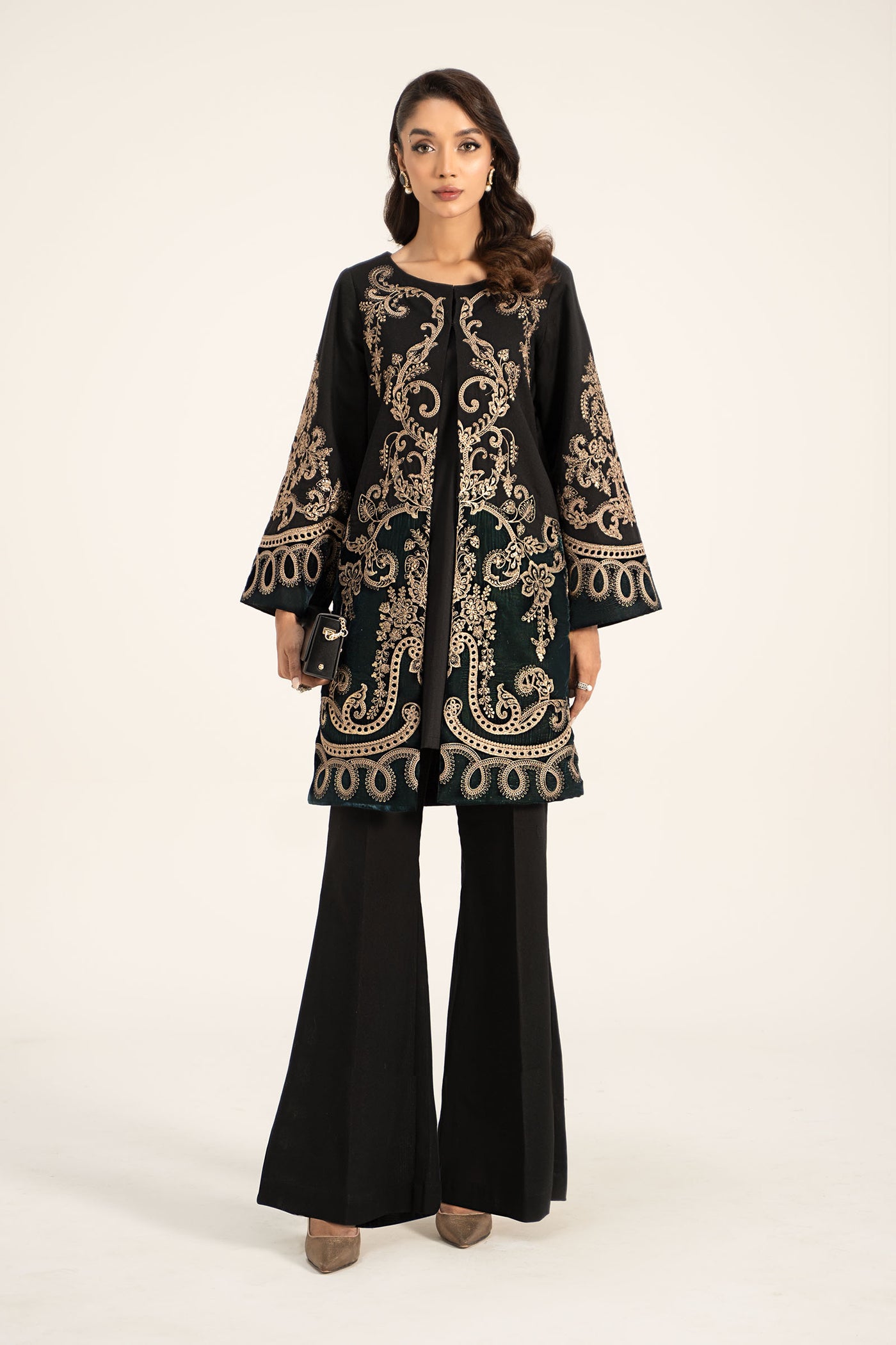 3 Piece Embroidered Khaddar Suit