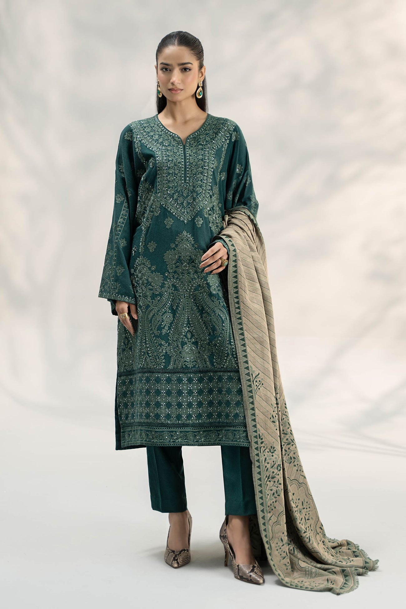 3 Piece Embroidered Pashmina Wool Suit