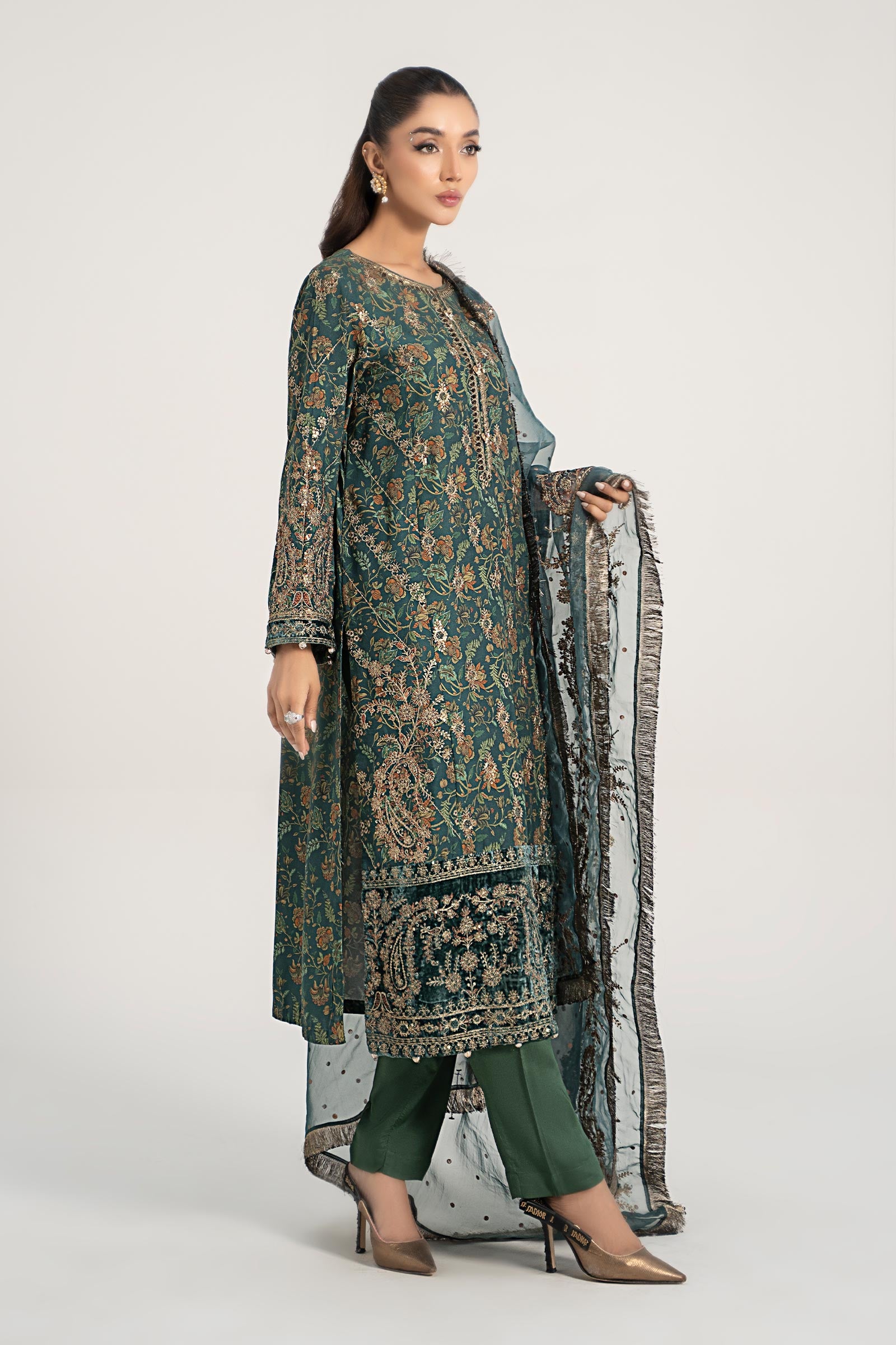 3 Piece Embroidered Plush Suit