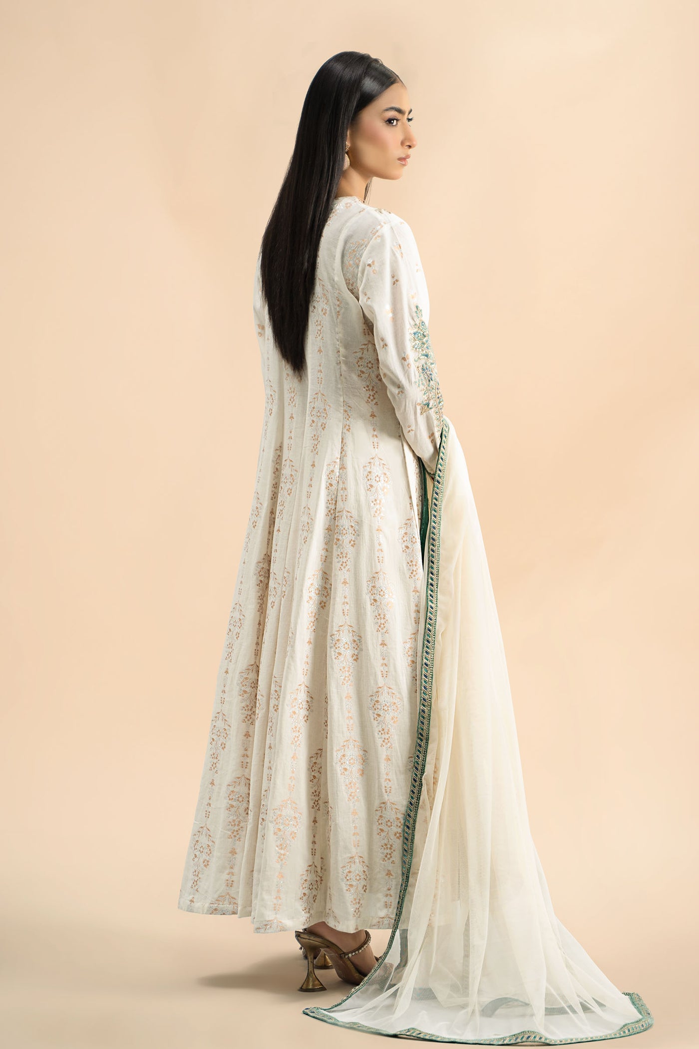 3 Piece Embroidered Jacquard Suit