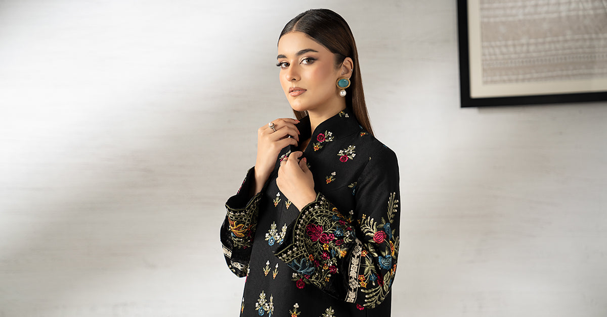 3 Piece Embroidered Khaddar Suit