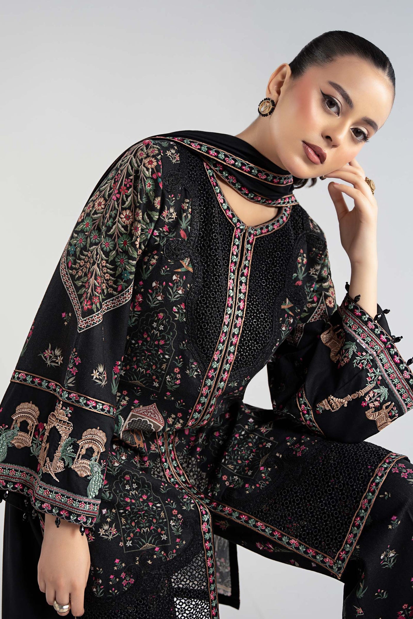 3 Piece Embroidered Khaddar Suit