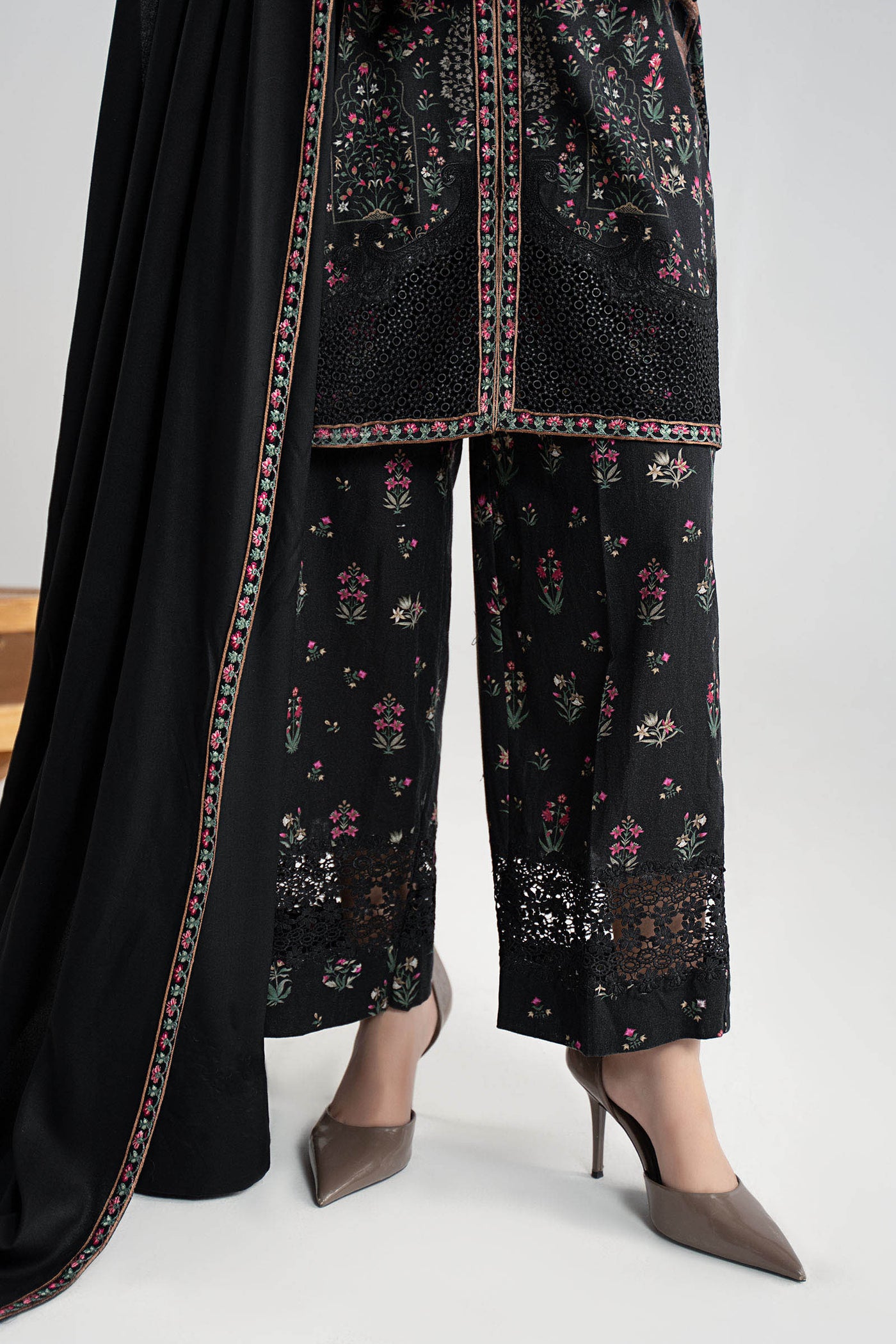 3 Piece Embroidered Khaddar Suit