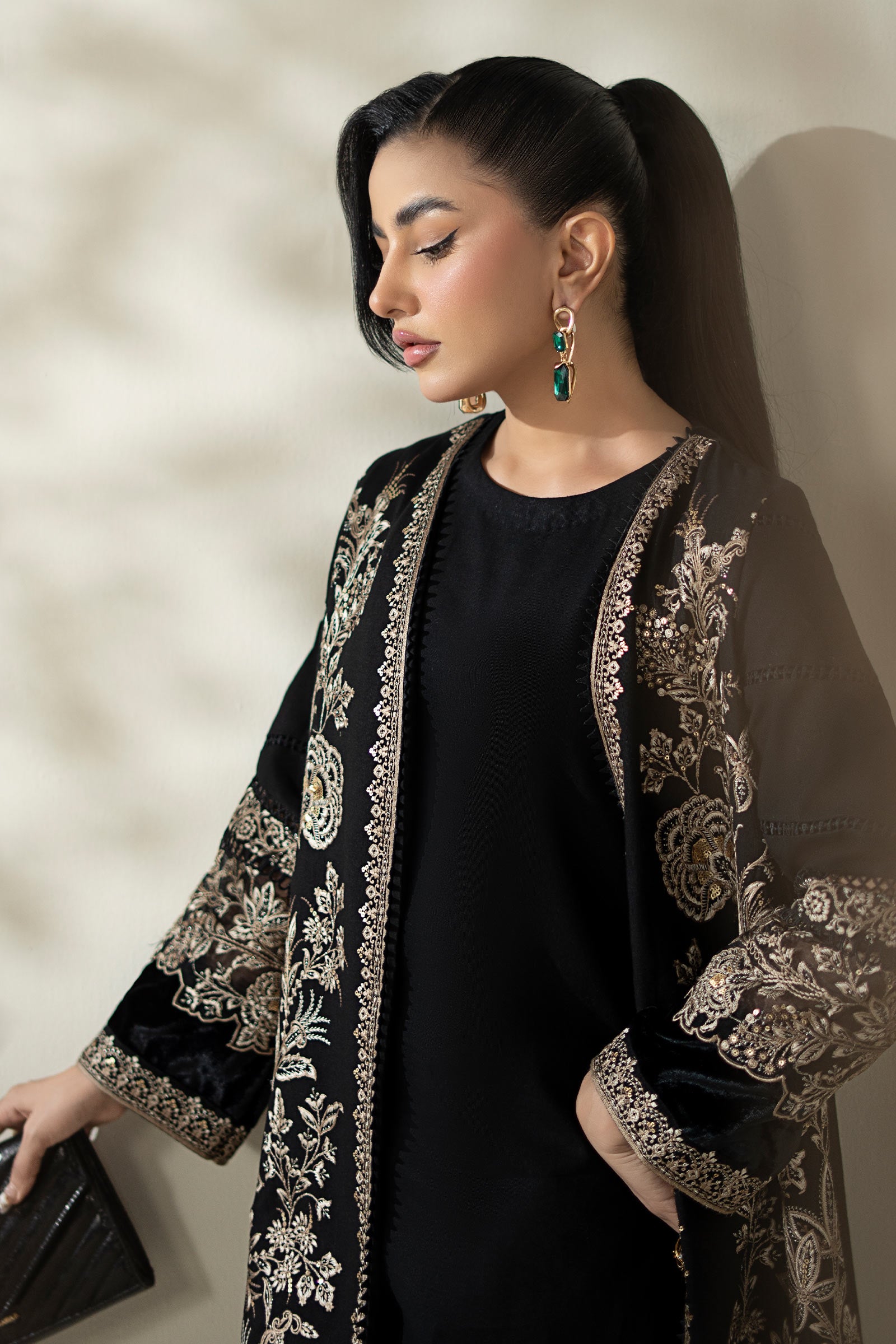 3 Piece Embroidered Khaddar Suit
