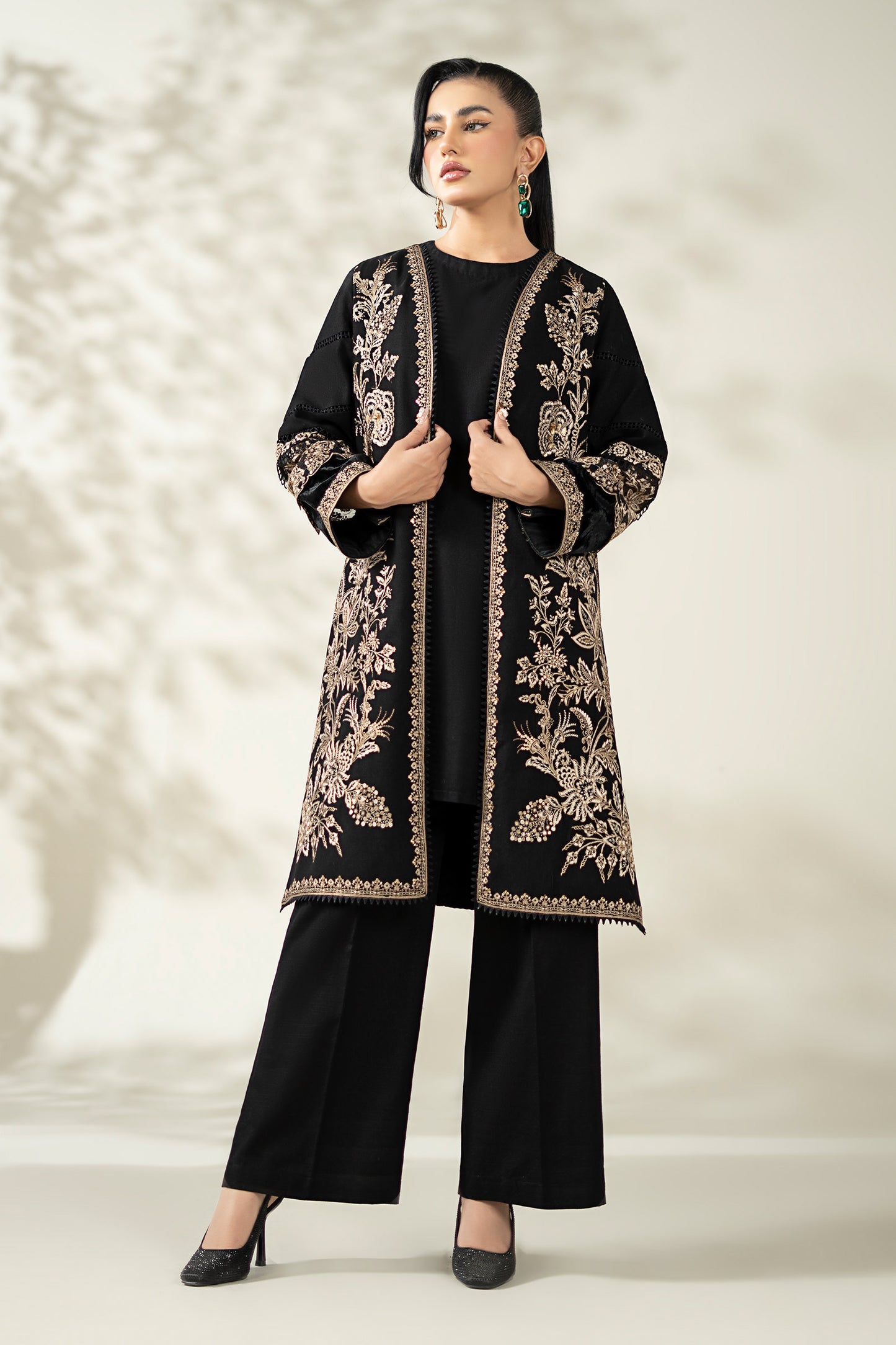 3 Piece Embroidered Khaddar Suit