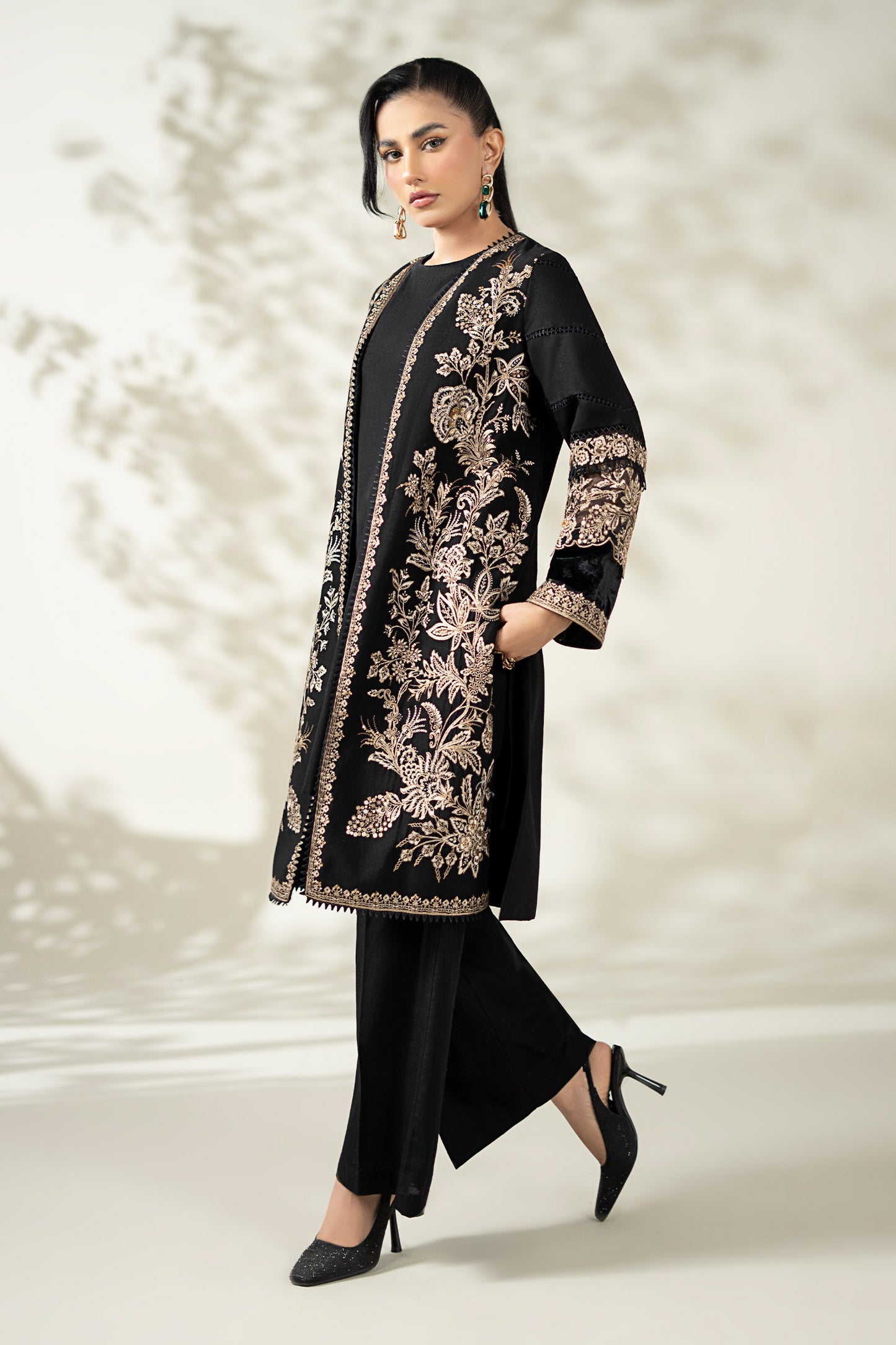 3 Piece Embroidered Khaddar Suit