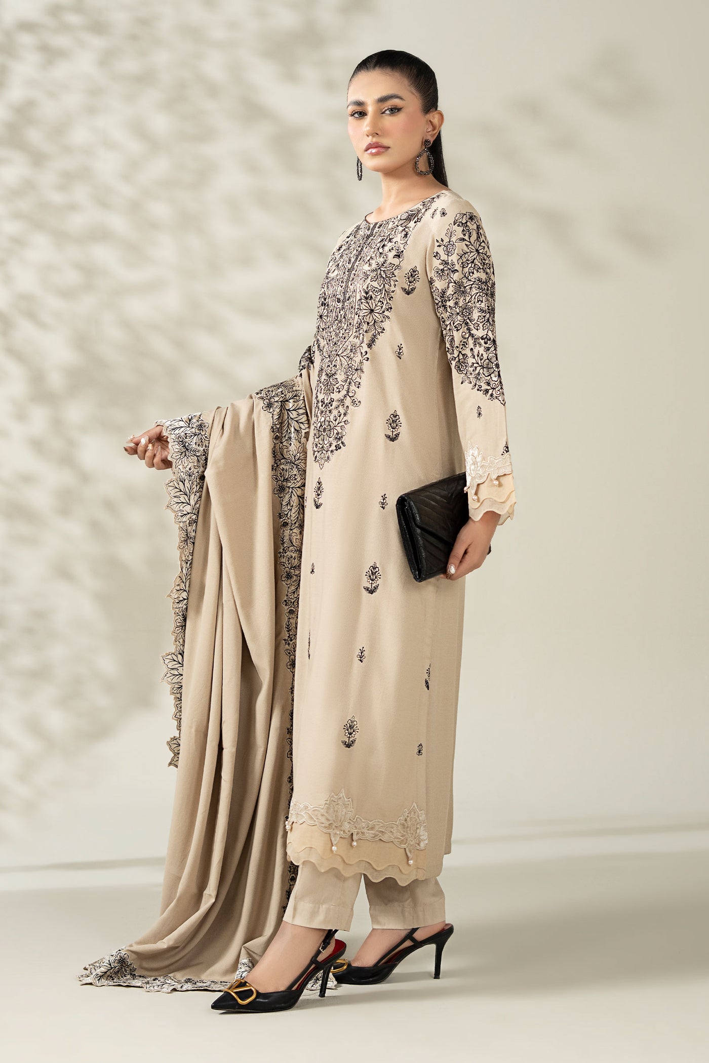 3 Piece Embroidered Karandi Suit