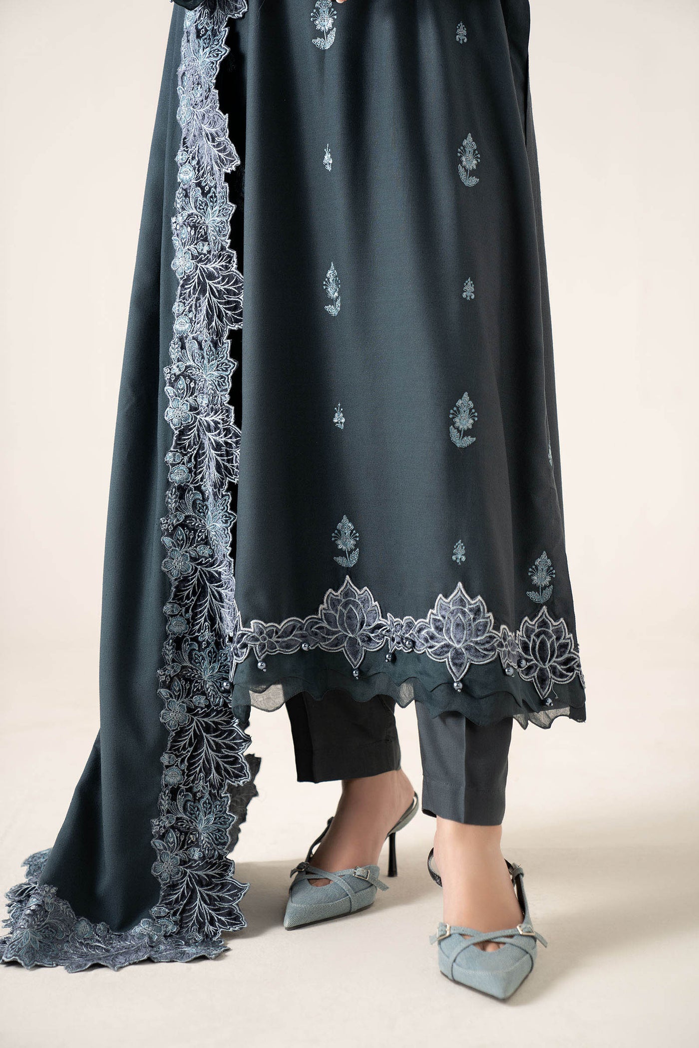 3 Piece Embroidered Karandi Suit