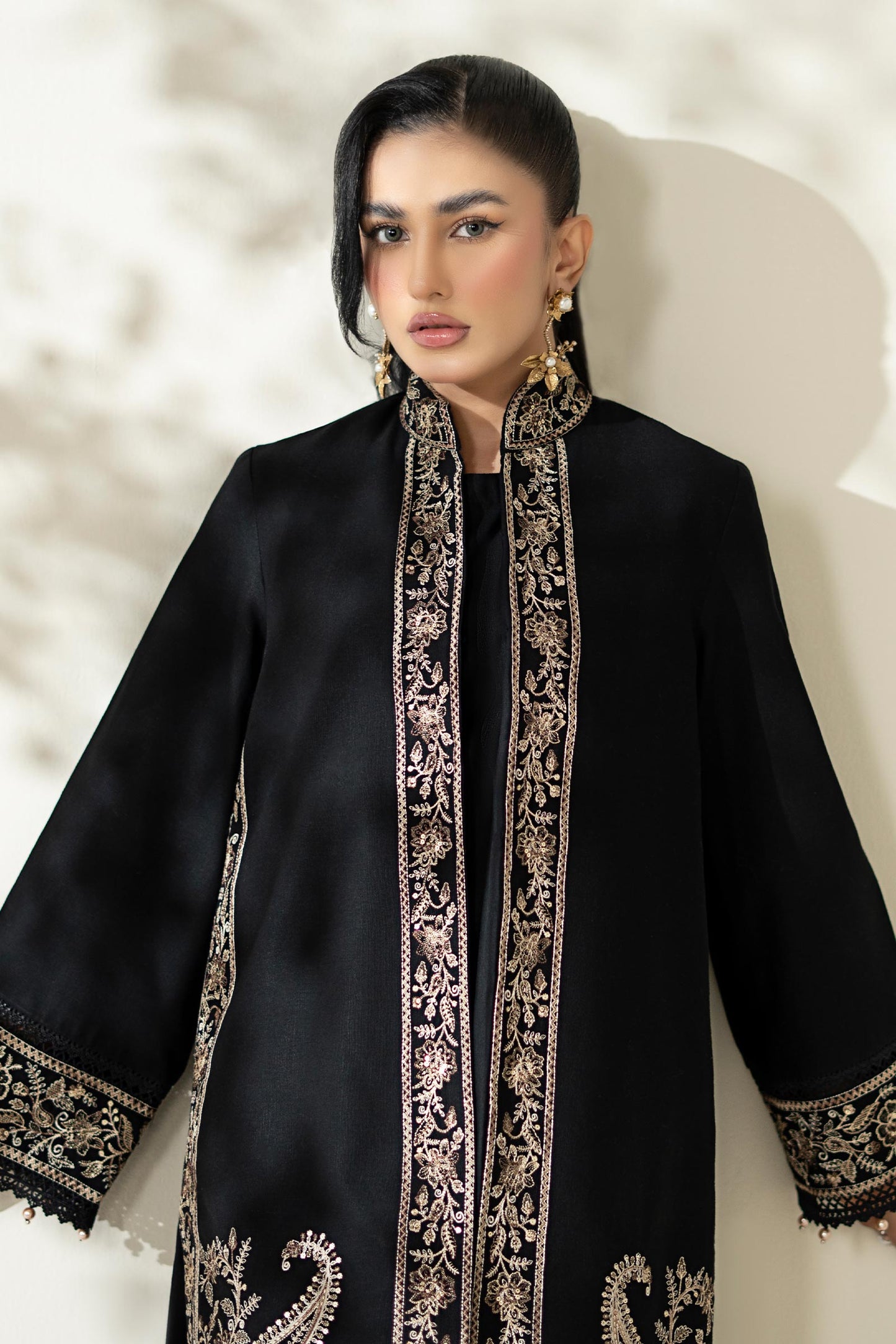 3 Piece Embroidered Khaddar Suit