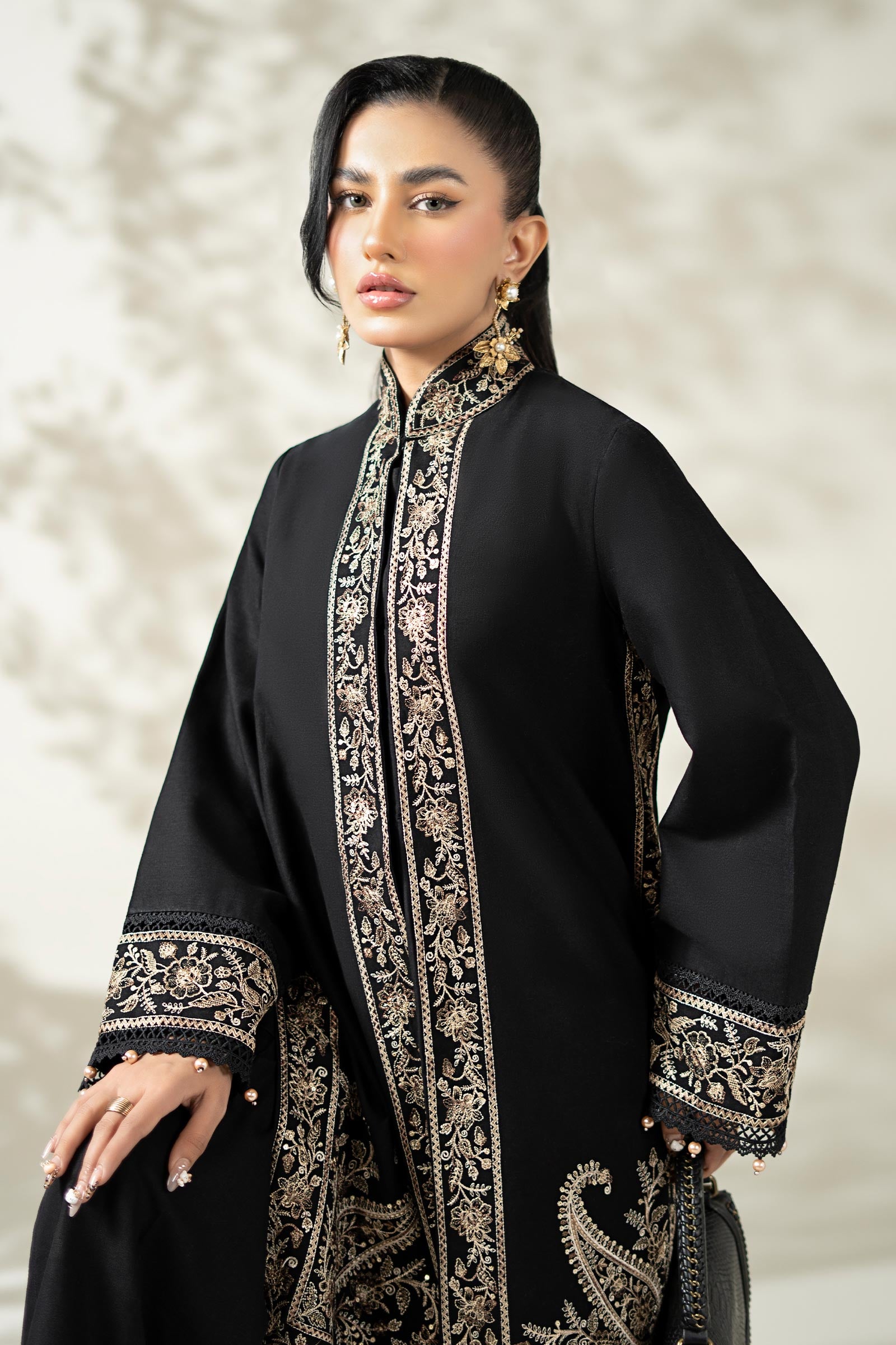 3 Piece Embroidered Khaddar Suit