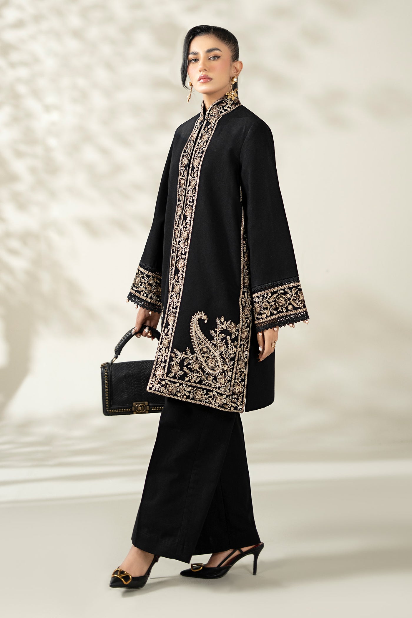 3 Piece Embroidered Khaddar Suit