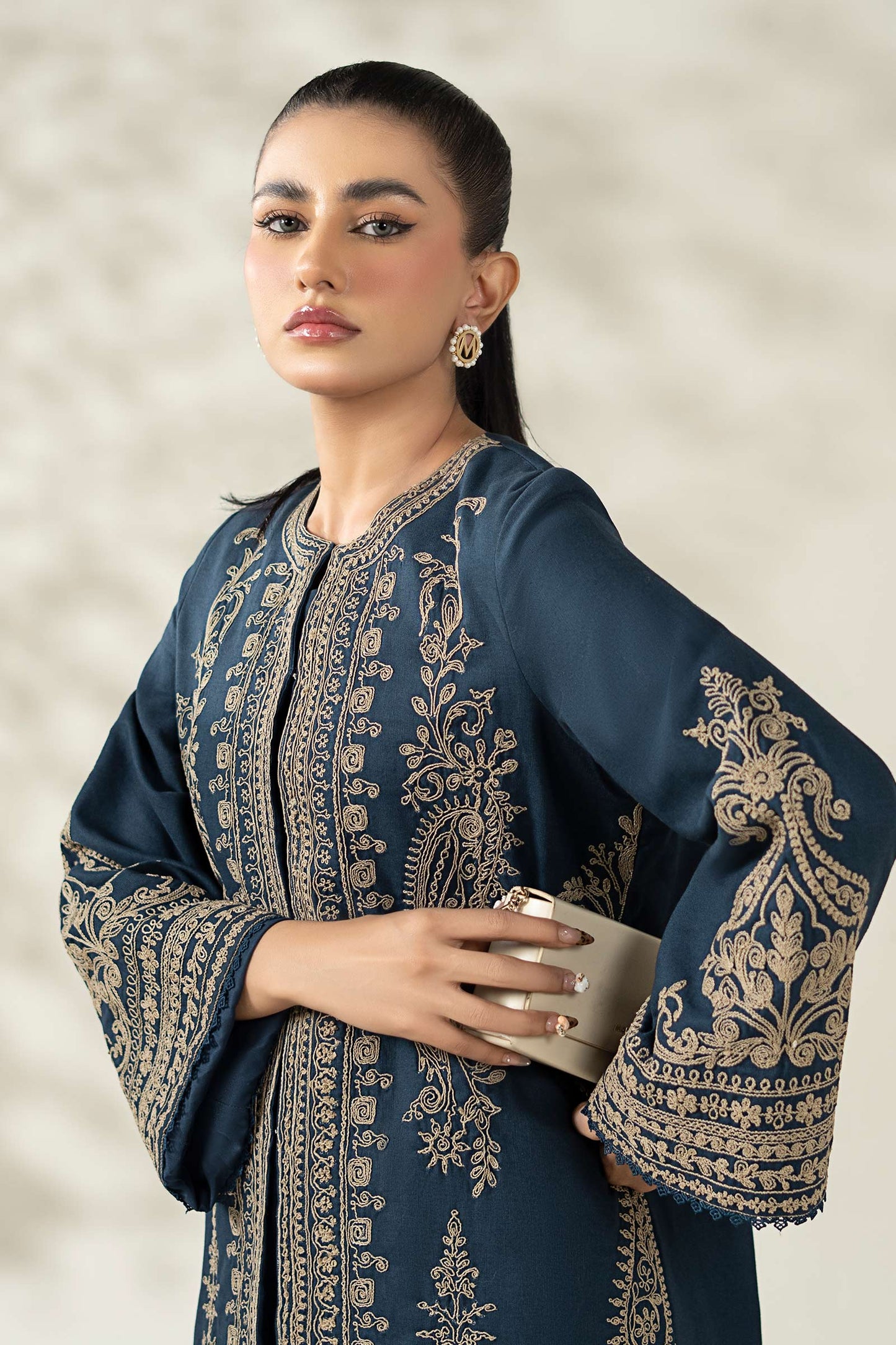 3 Piece Embroidered Khaddar Suit