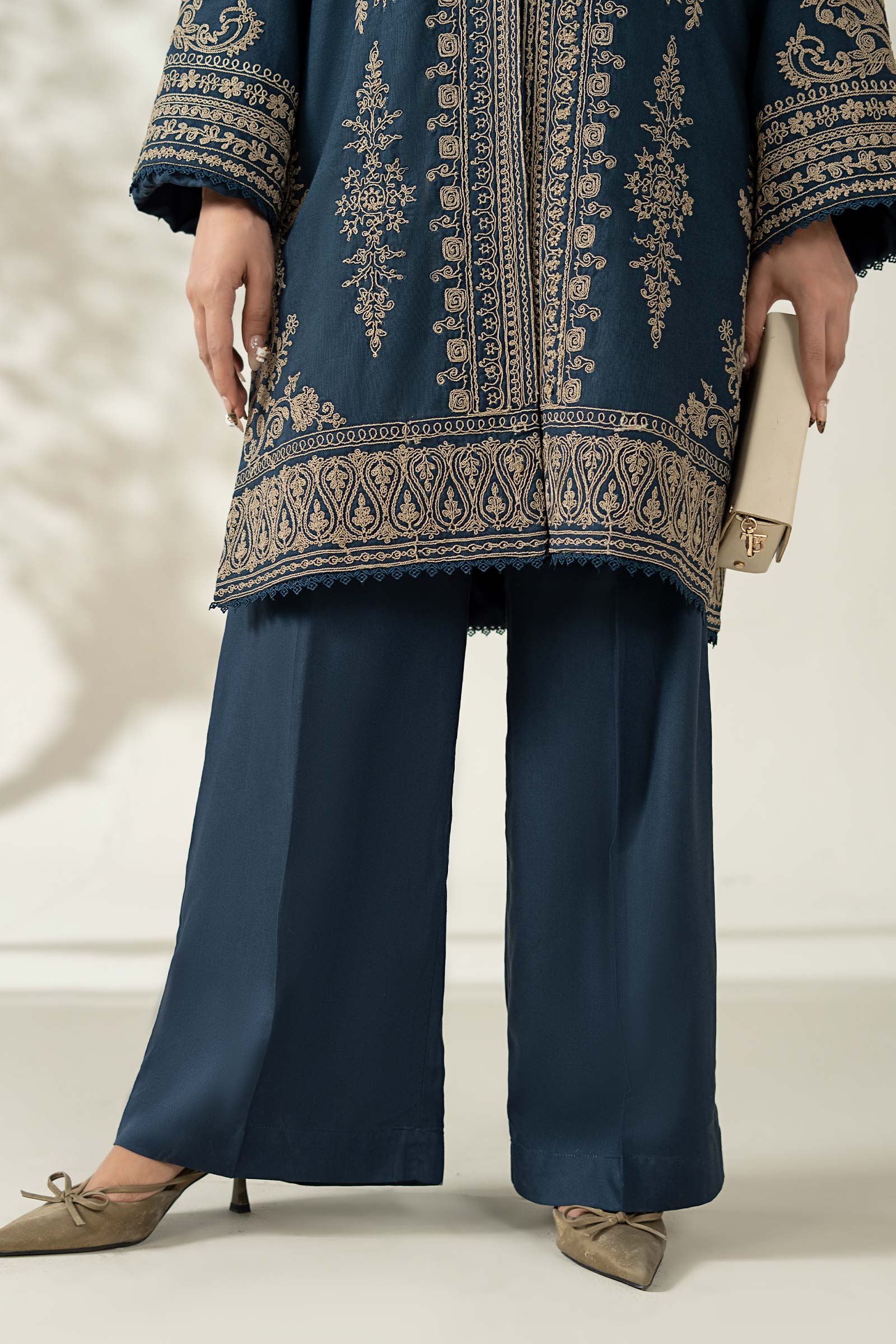 3 Piece Embroidered Khaddar Suit