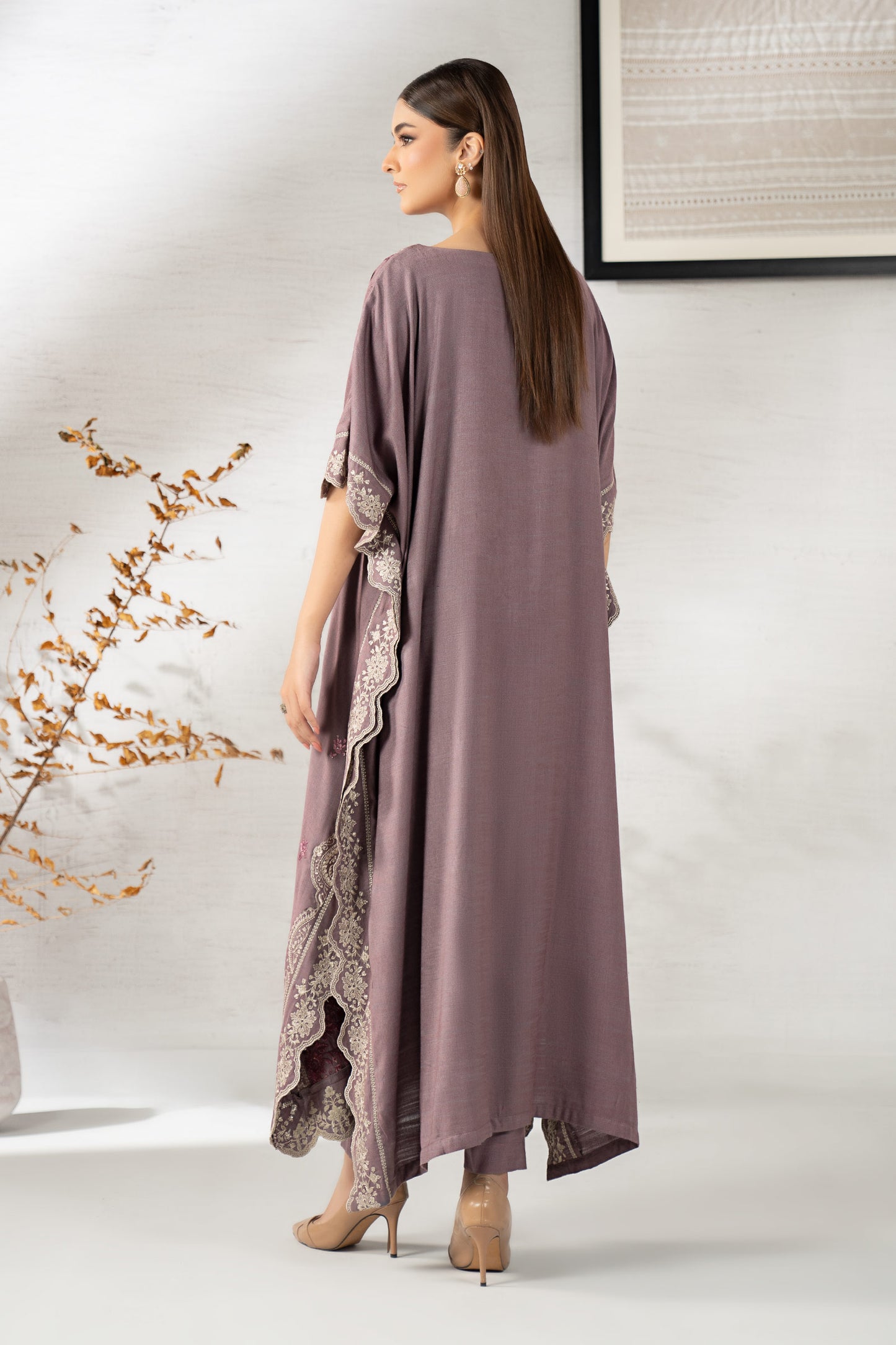 2 Piece Embroidered Woven Suit