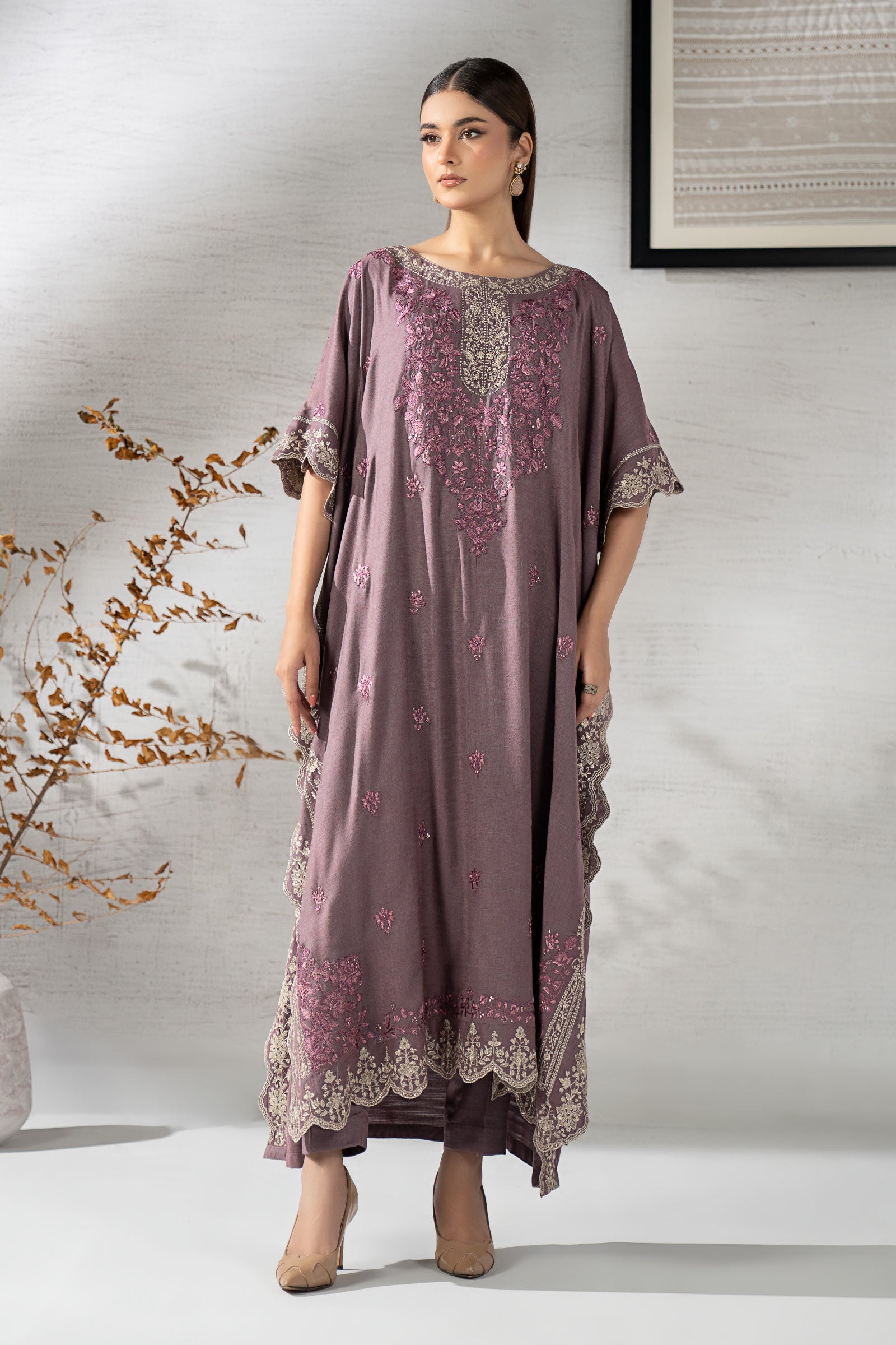 2 Piece Embroidered Woven Suit