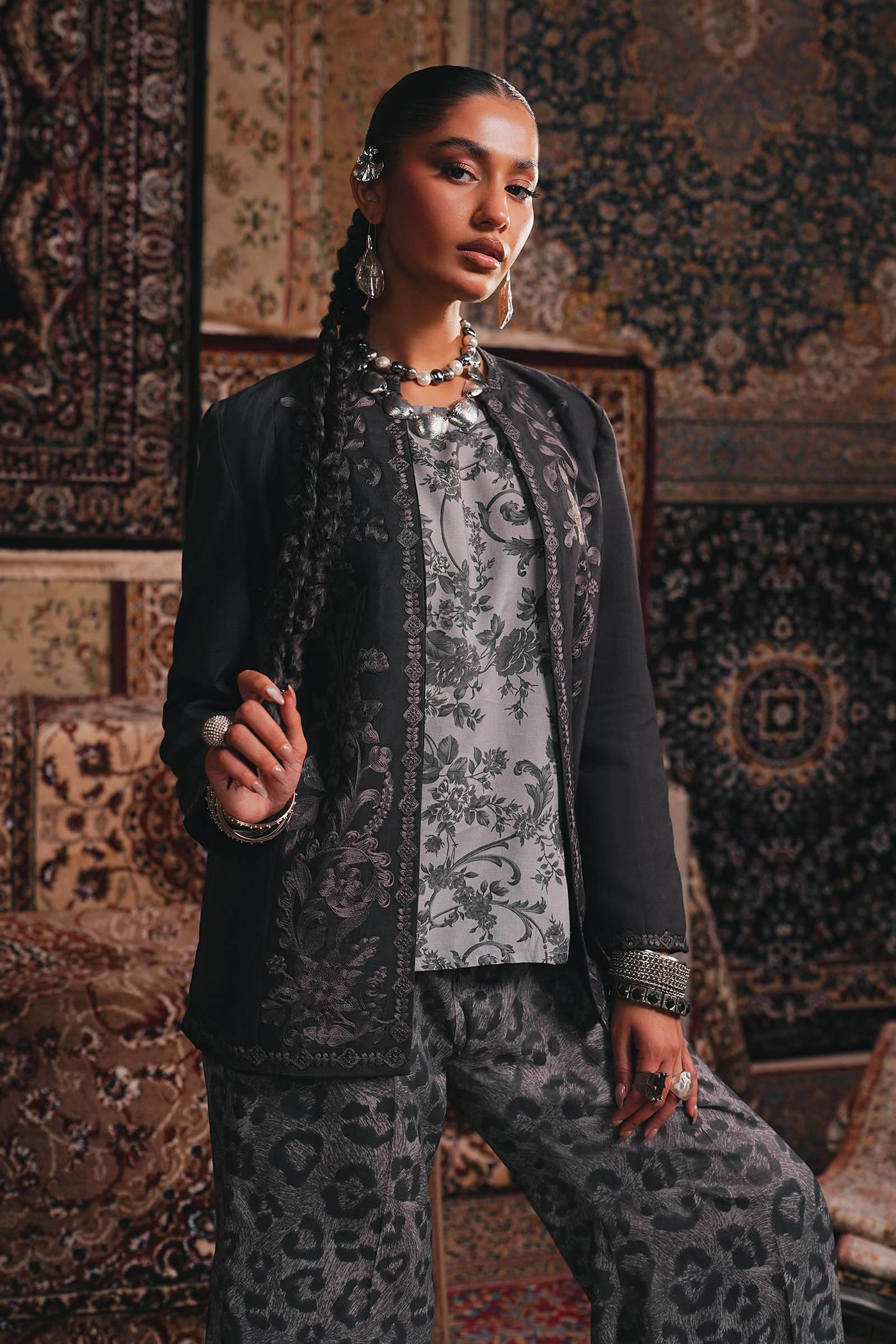 Embroidered Pk Raw Silk Jacket Set