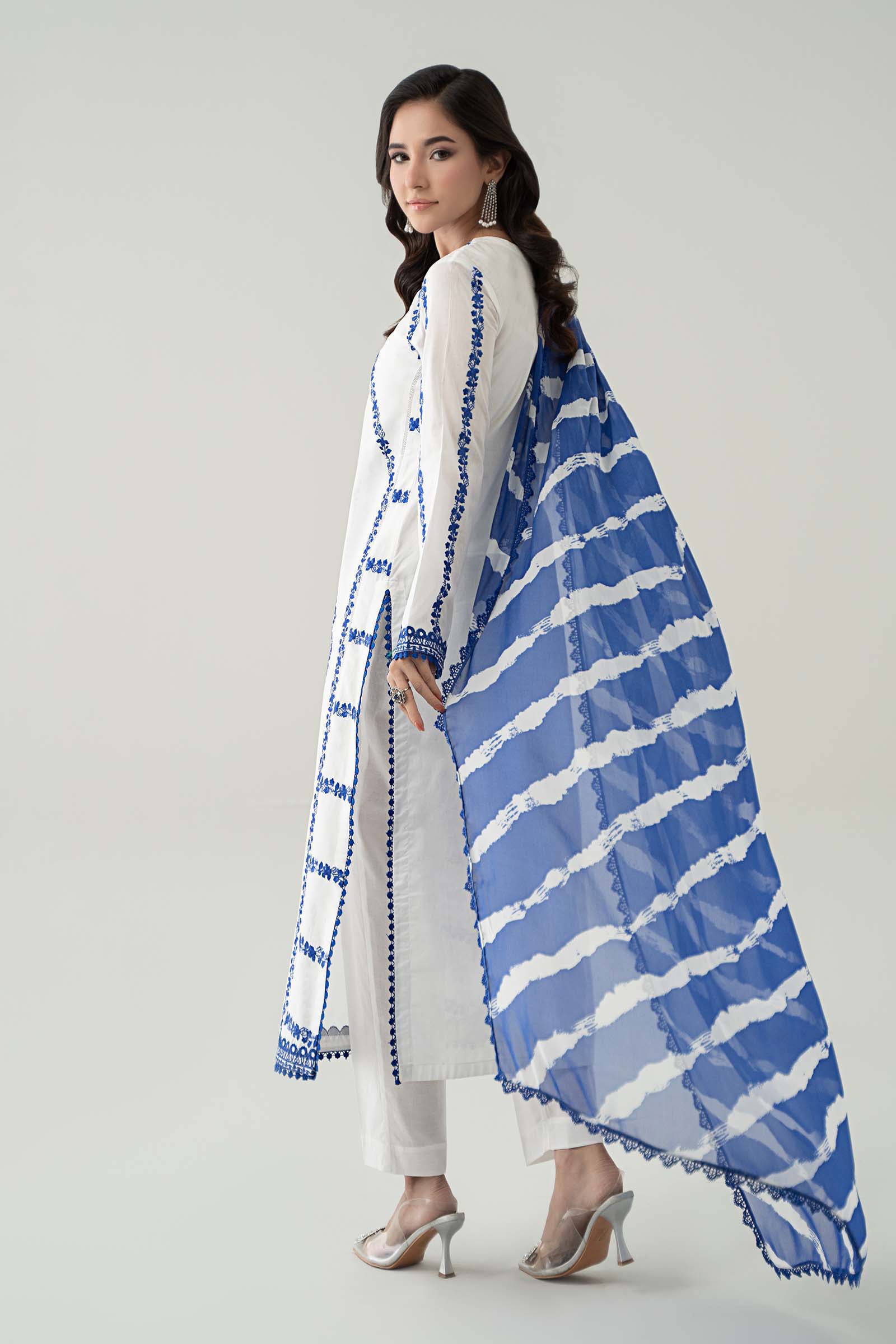 3 Piece Embroidered Lawn Suit