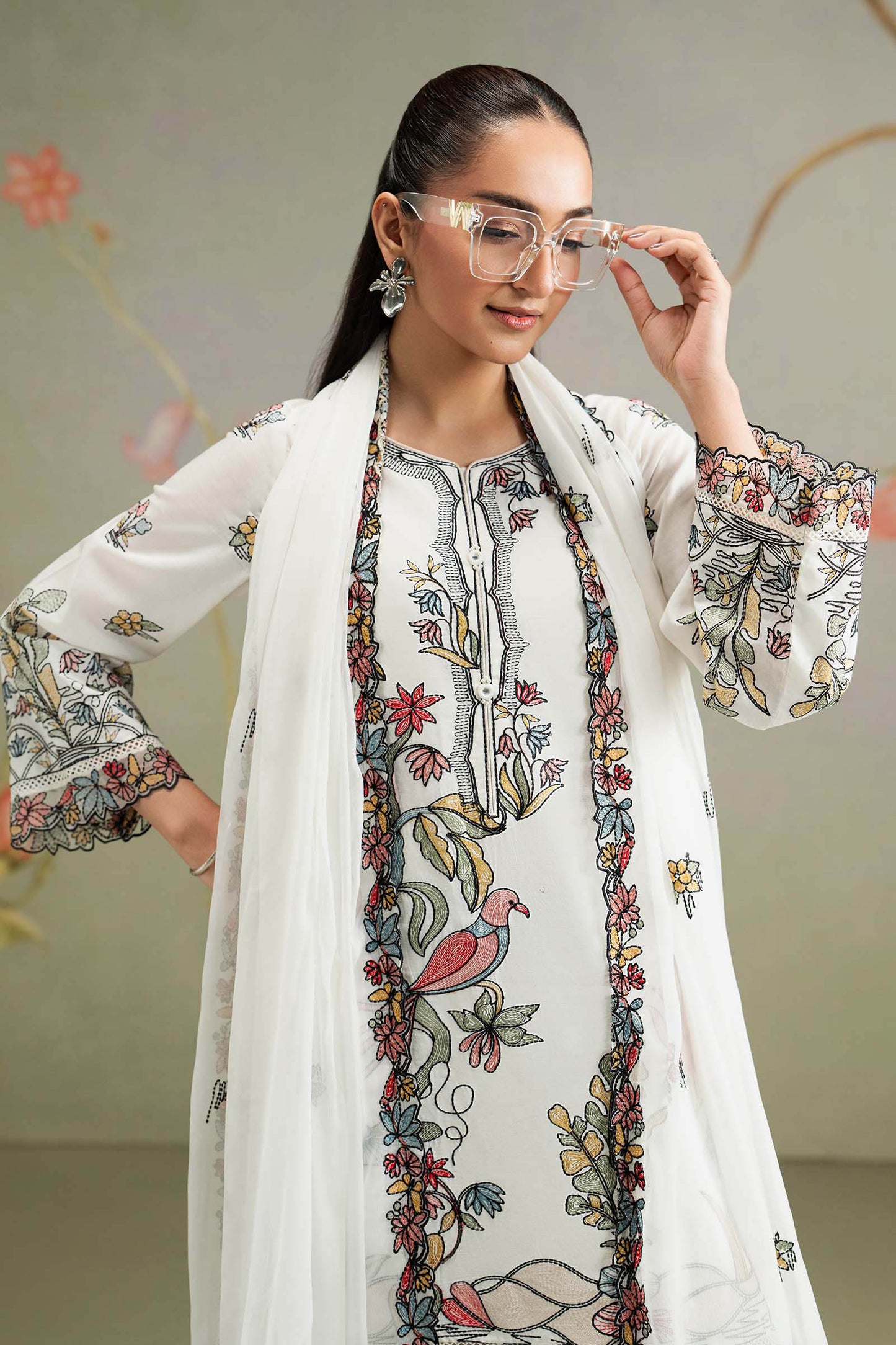 3 Piece Embroidered Lawn Suit