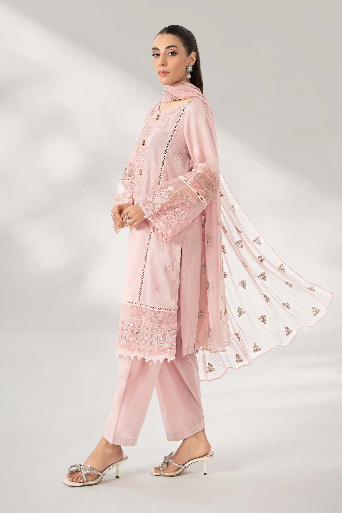 3 Piece Embroidered Lawn Suit