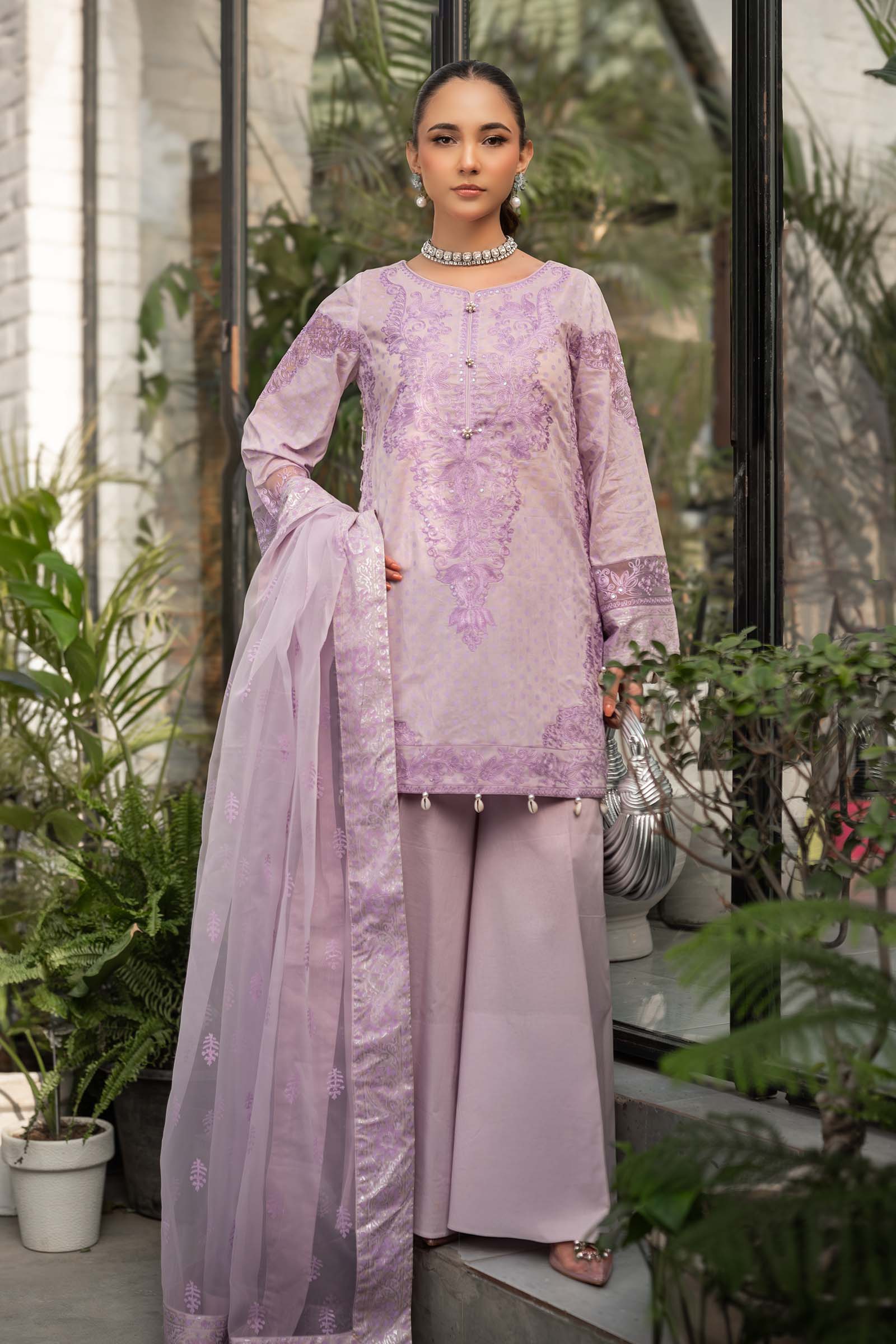 3 Piece Embroidered Lawn Suit