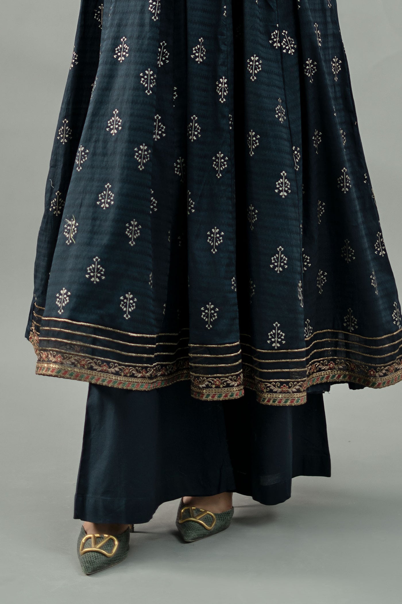 3 Piece Embroidered Suit | DW-EF21-04R1