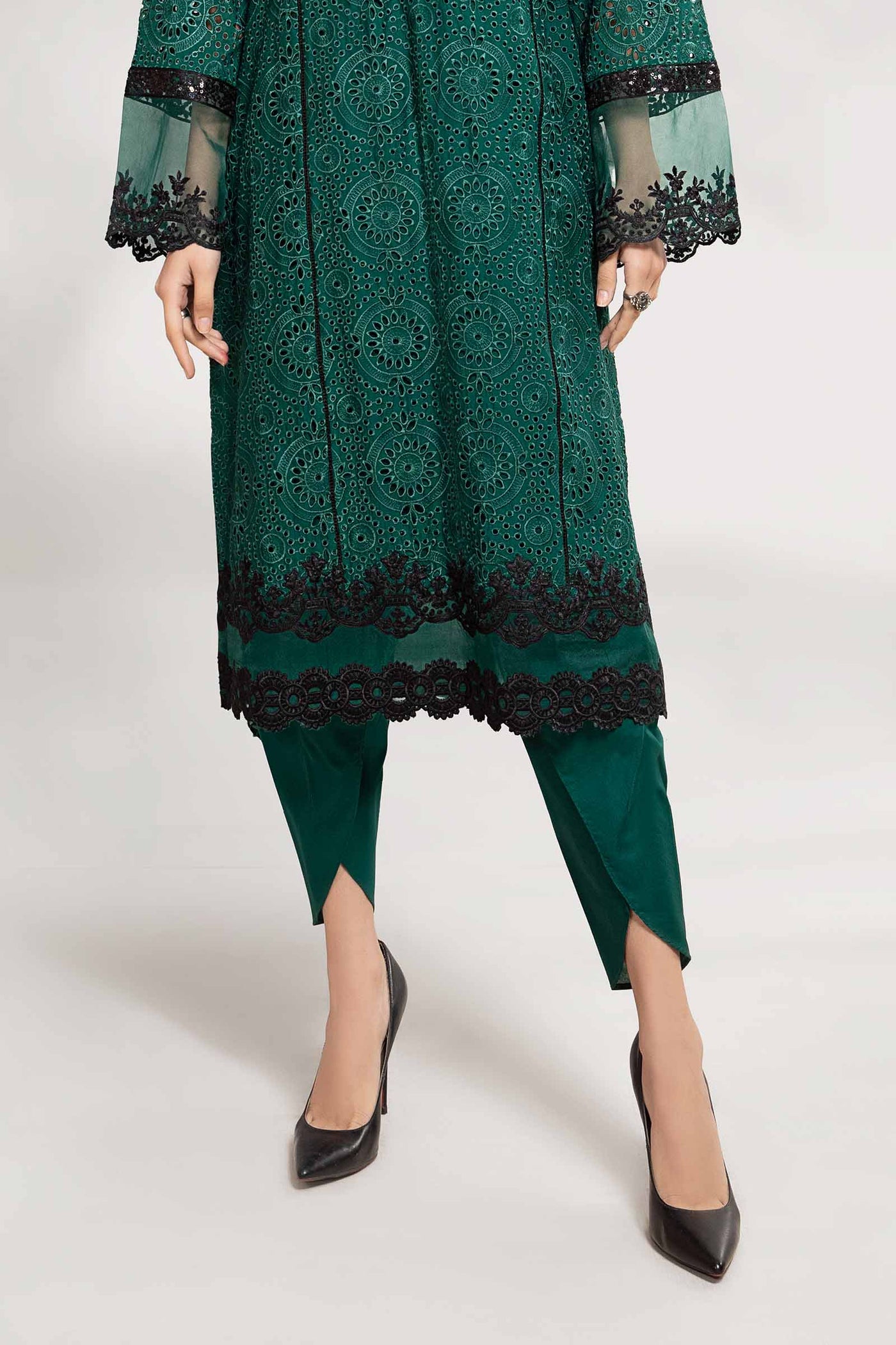 3 Piece Embroidered Lawn Suit