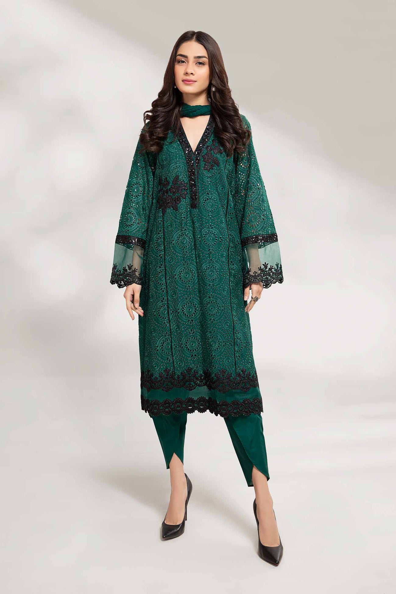 3 Piece Embroidered Lawn Suit