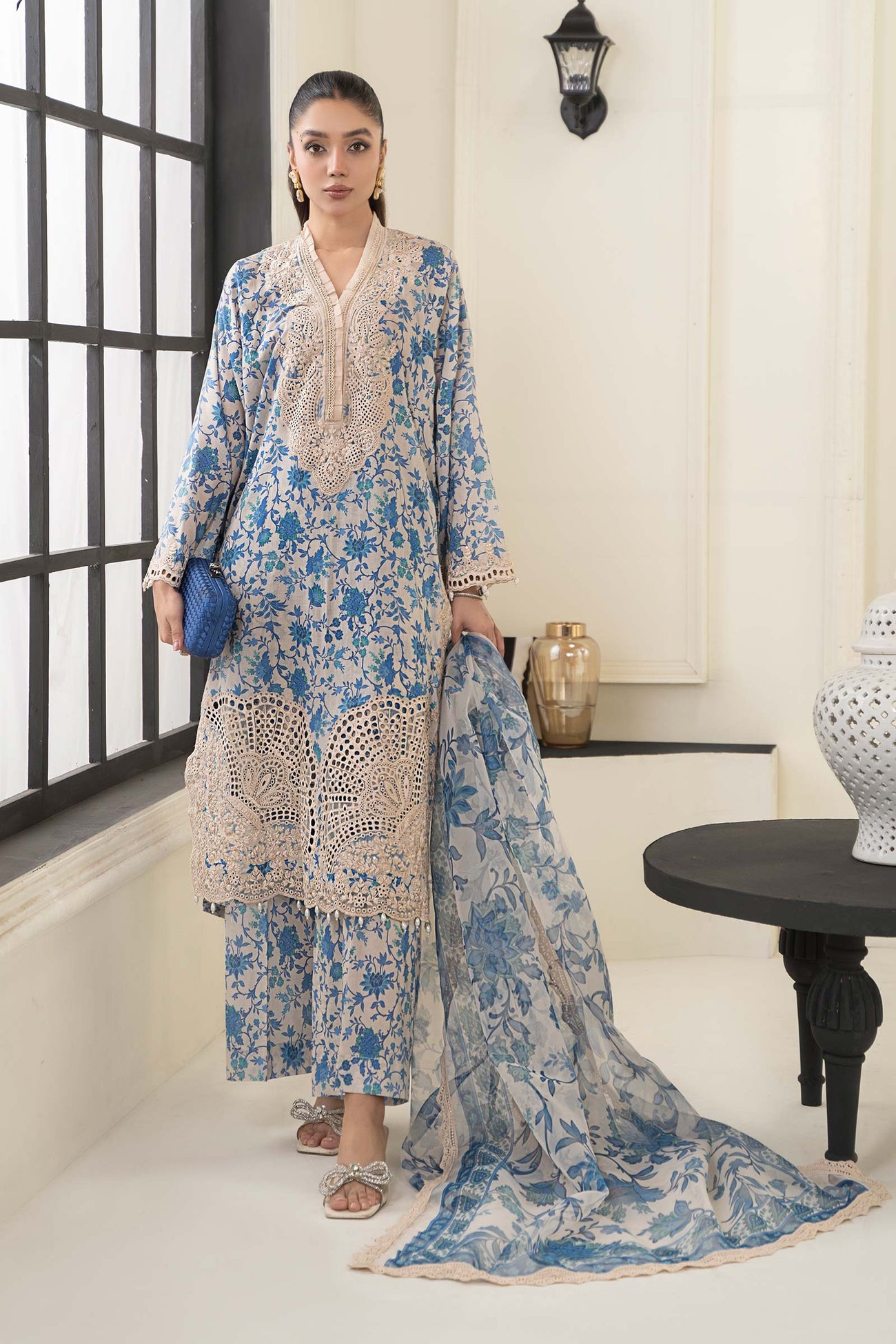 3 Piece Embroidered Lawn Suit