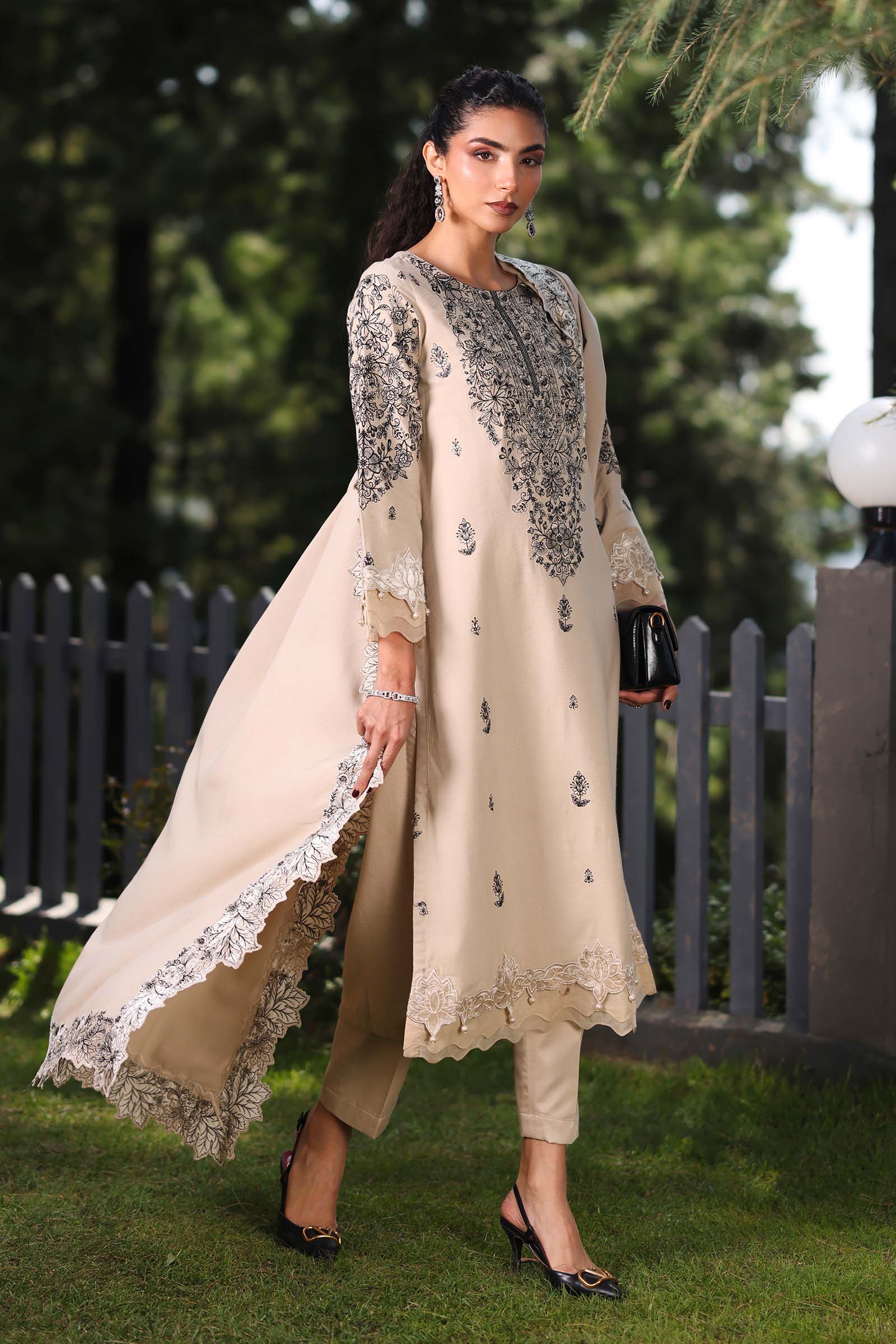 3 Piece Embroidered Karandi Suit