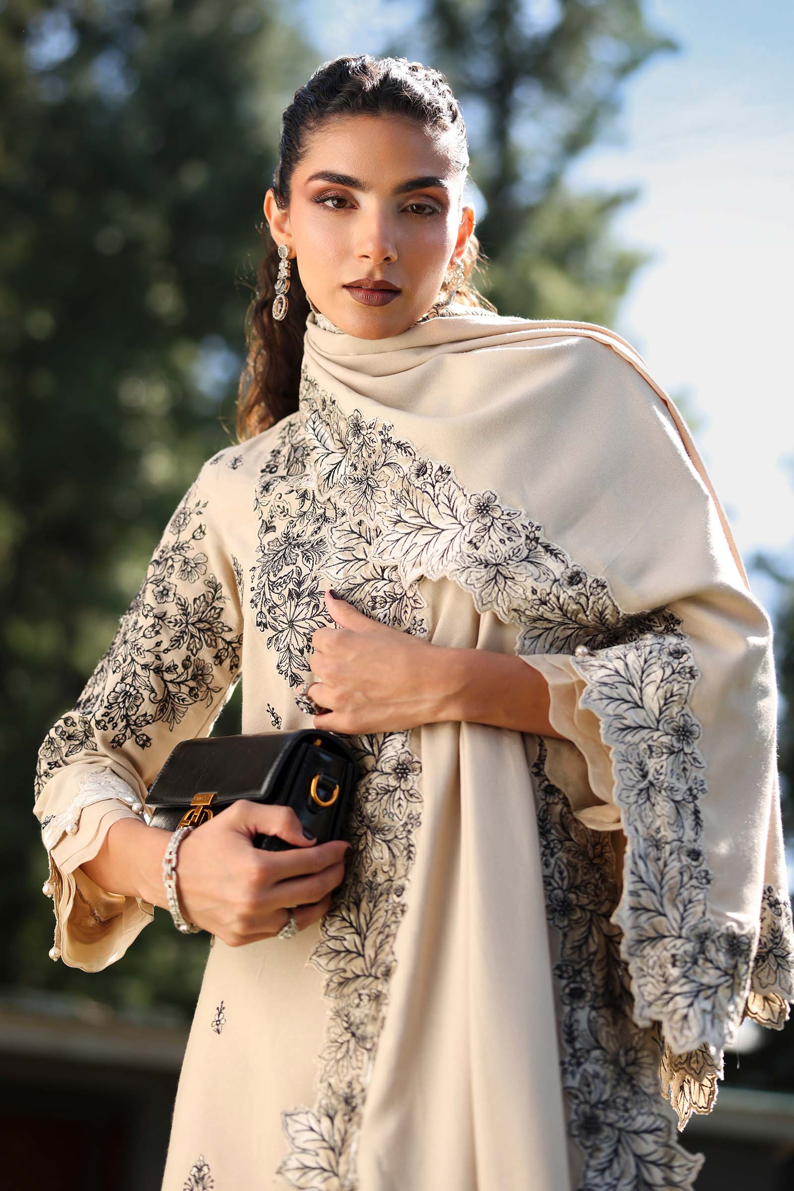 3 Piece Embroidered Karandi Suit