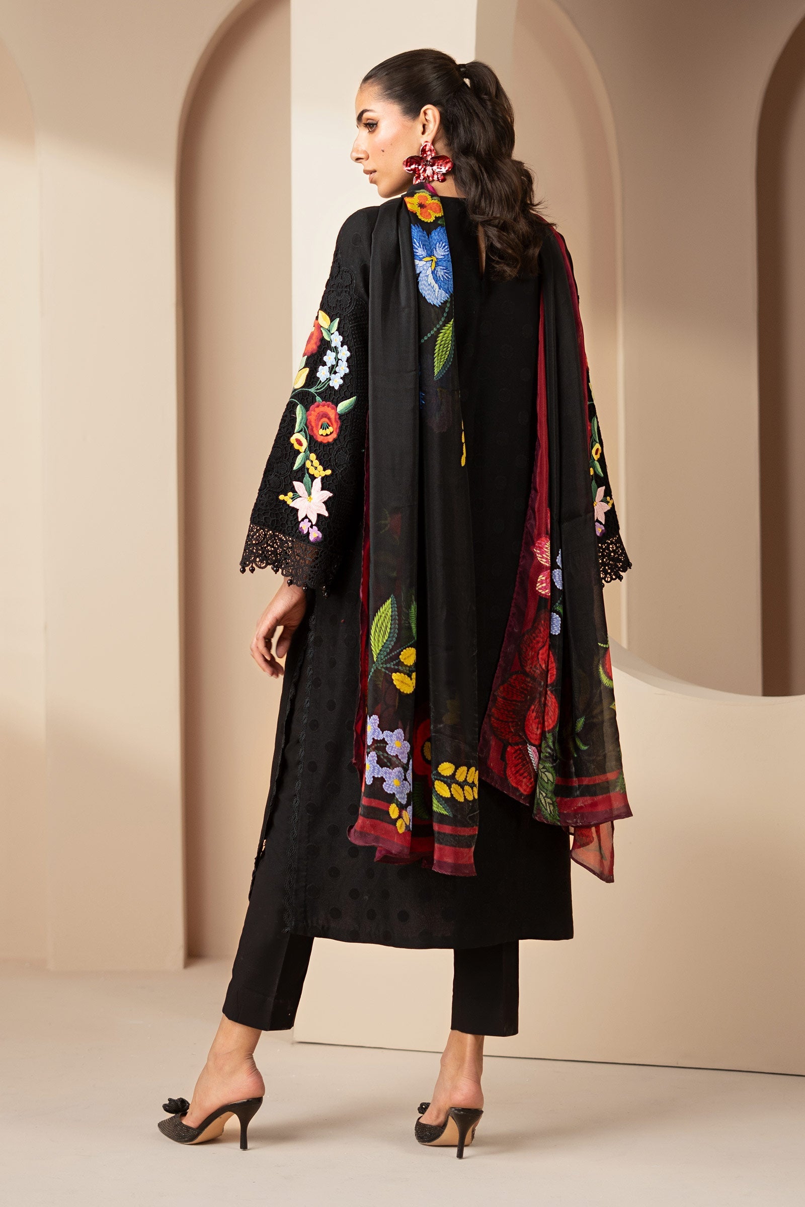3 Piece Embroidered Jacquard Lawn Suit