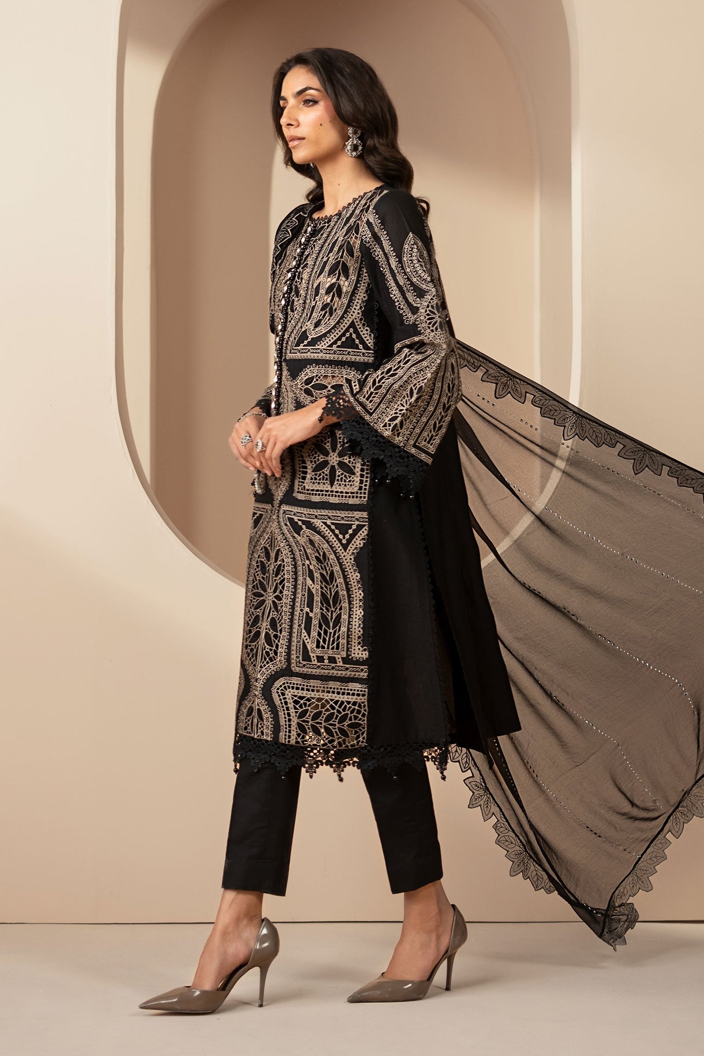 3 Piece Embroidered Lawn Suit