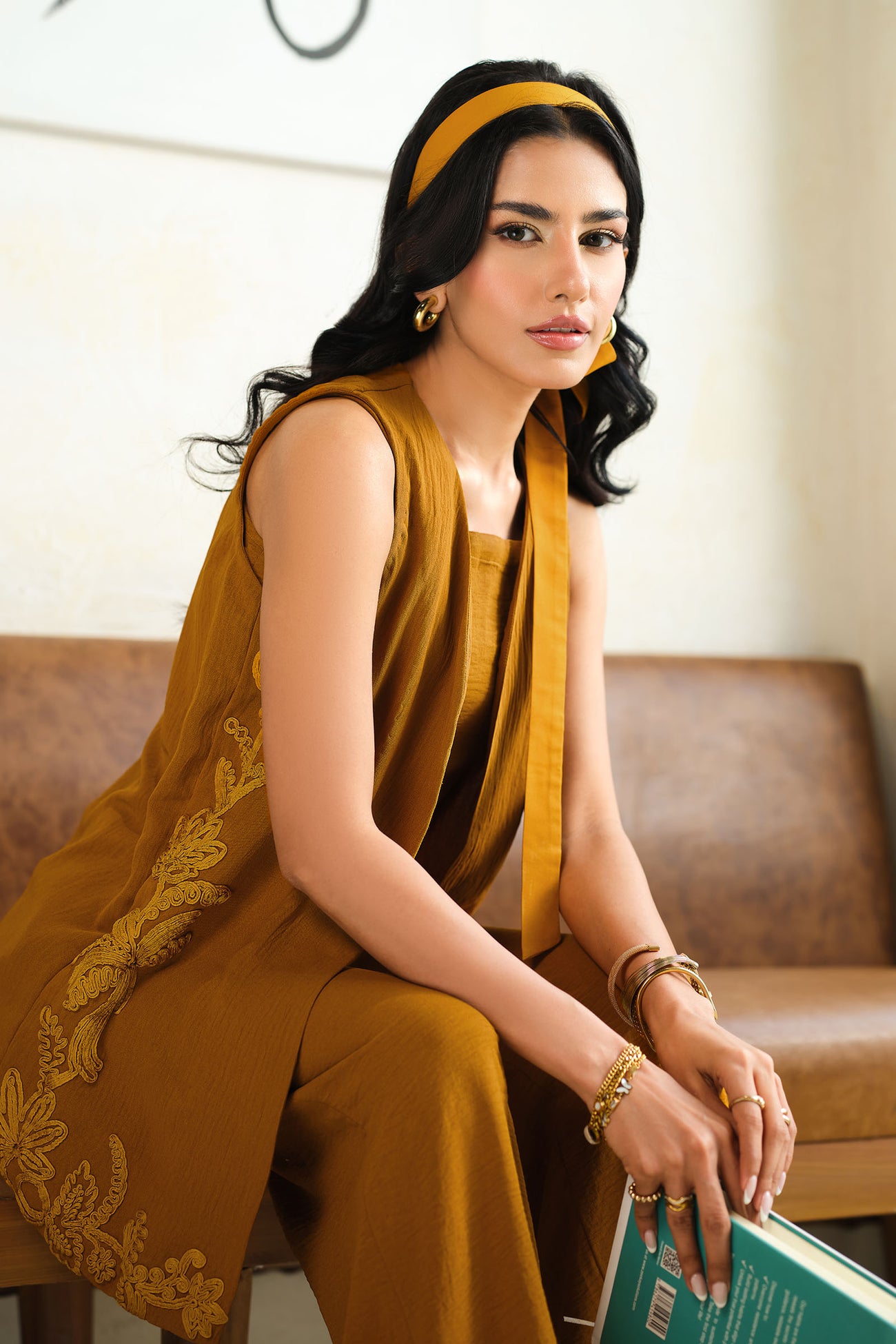 2 Pc Embroidered Wrinkle Crepe Suit