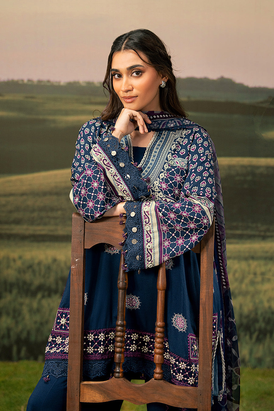 3 Pc Unstitched Embroidered Arabic Lawn Suit | MB-PFUS25-09B