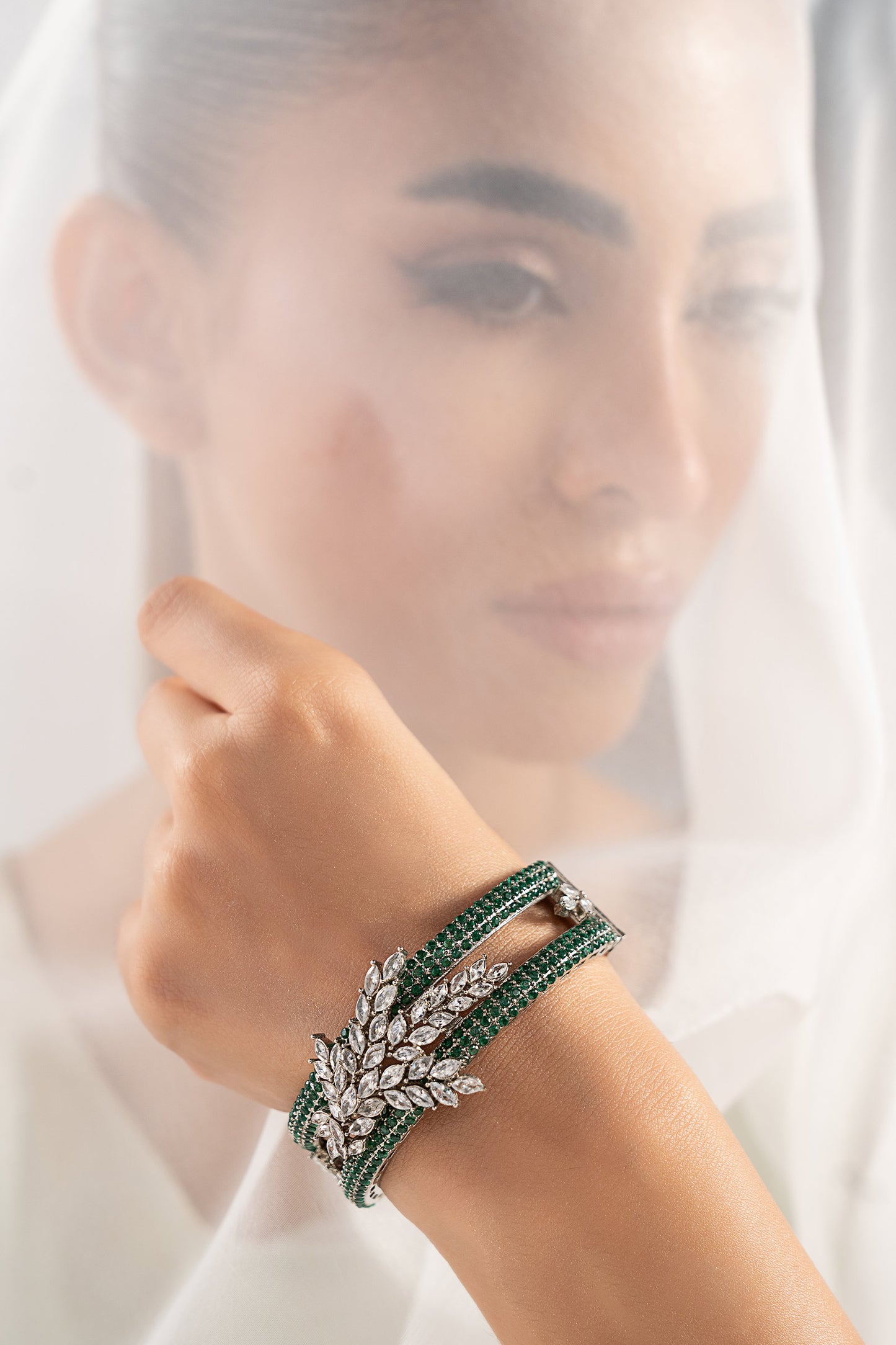 Leafra Bangle