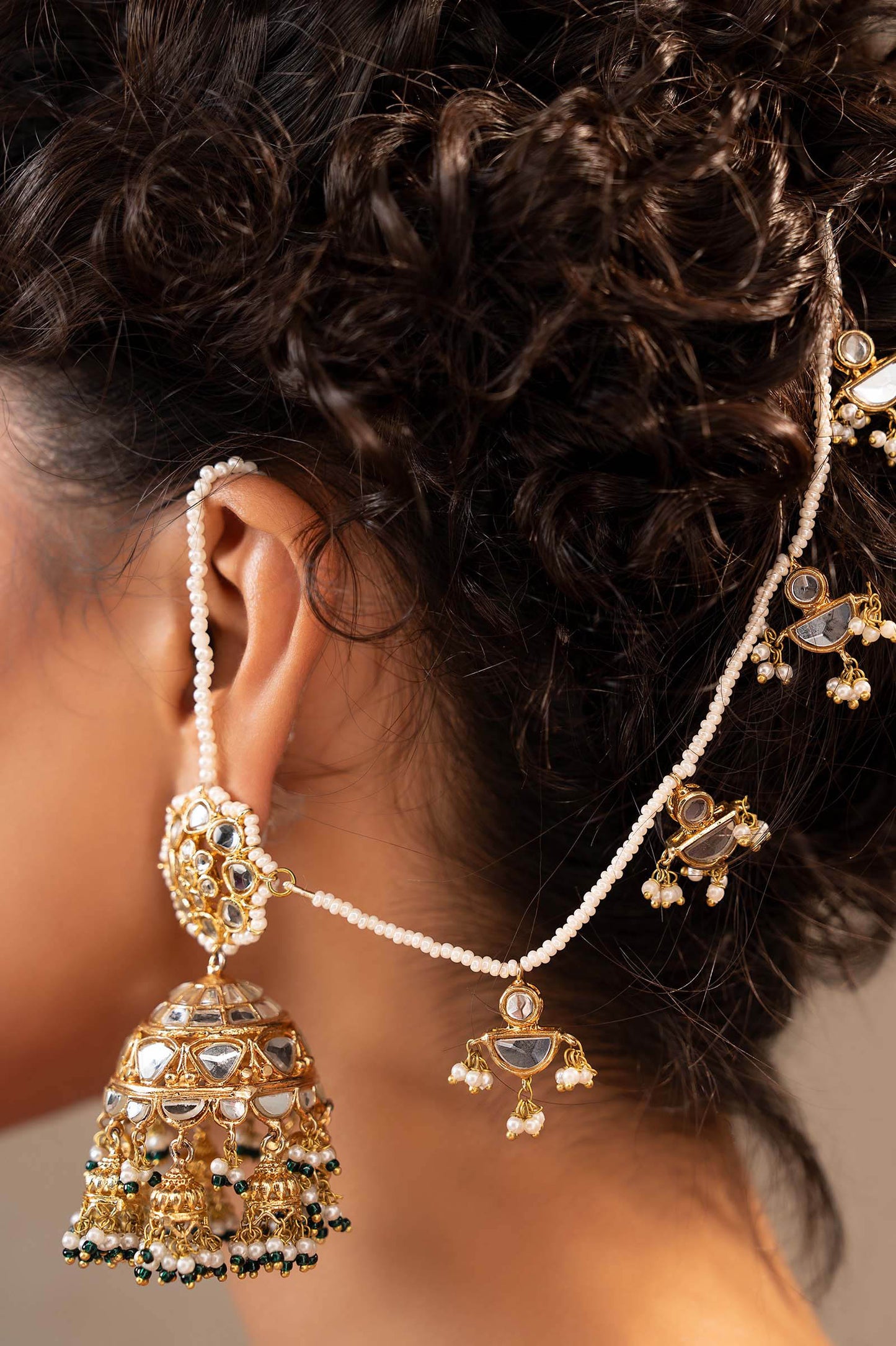 Sutrika Jhumka