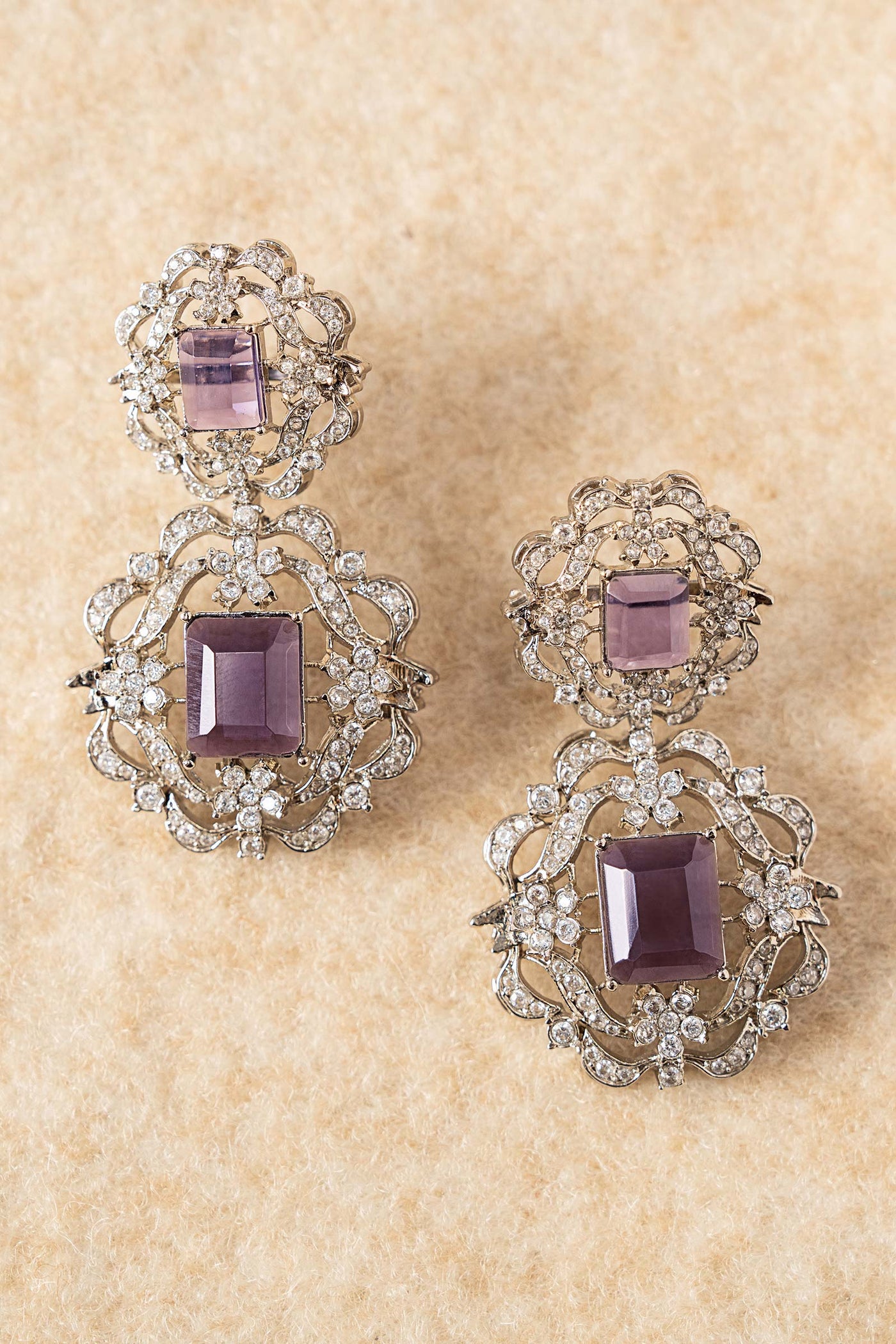 Onyzaar Earrings