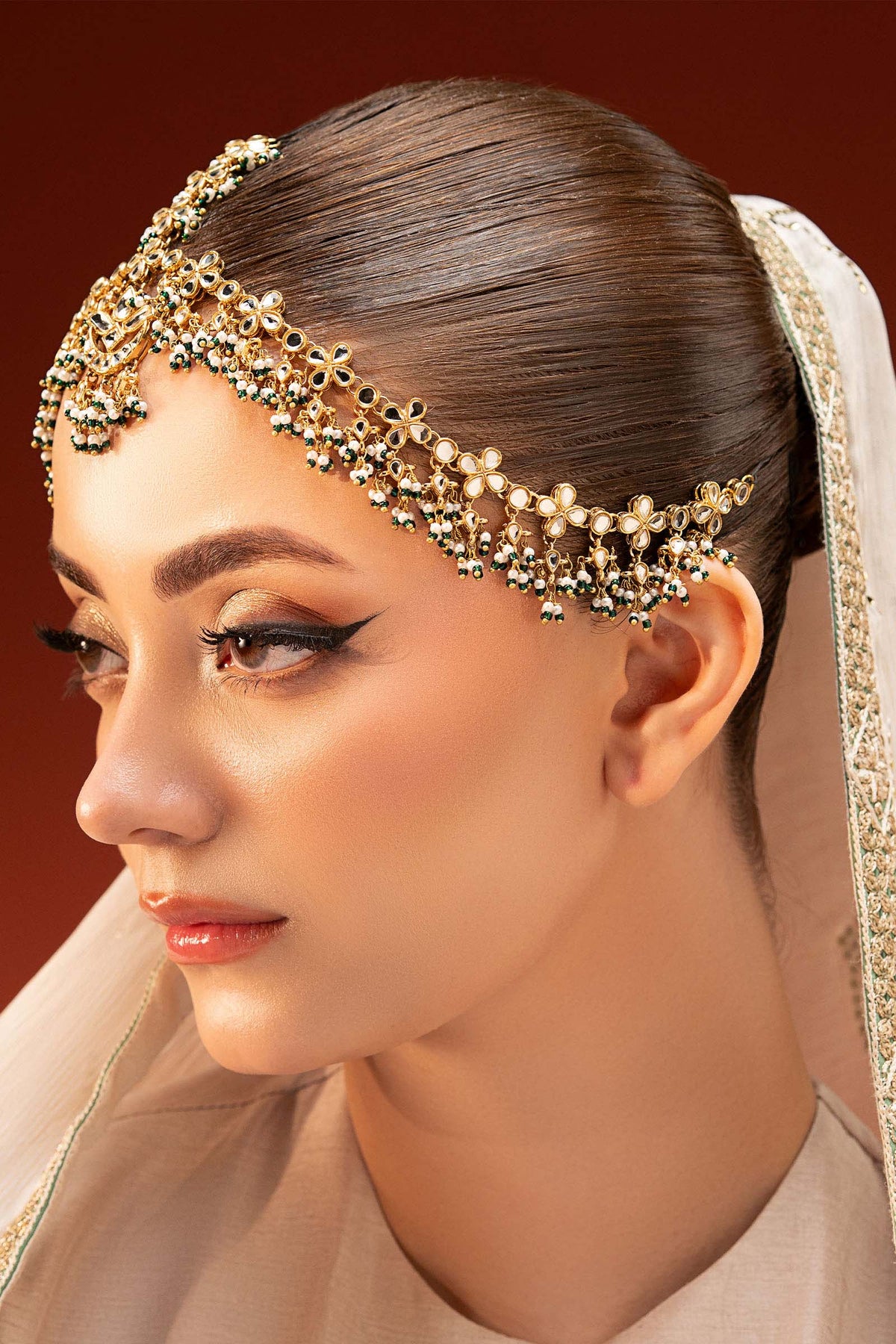 Niloufeh Matha Patti