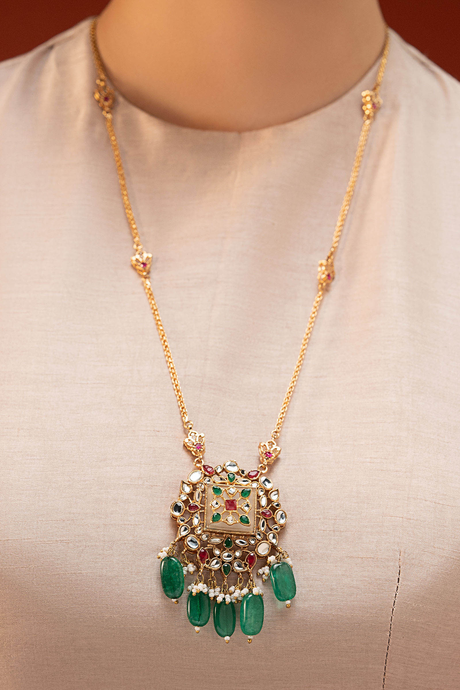 Qabit Pendant