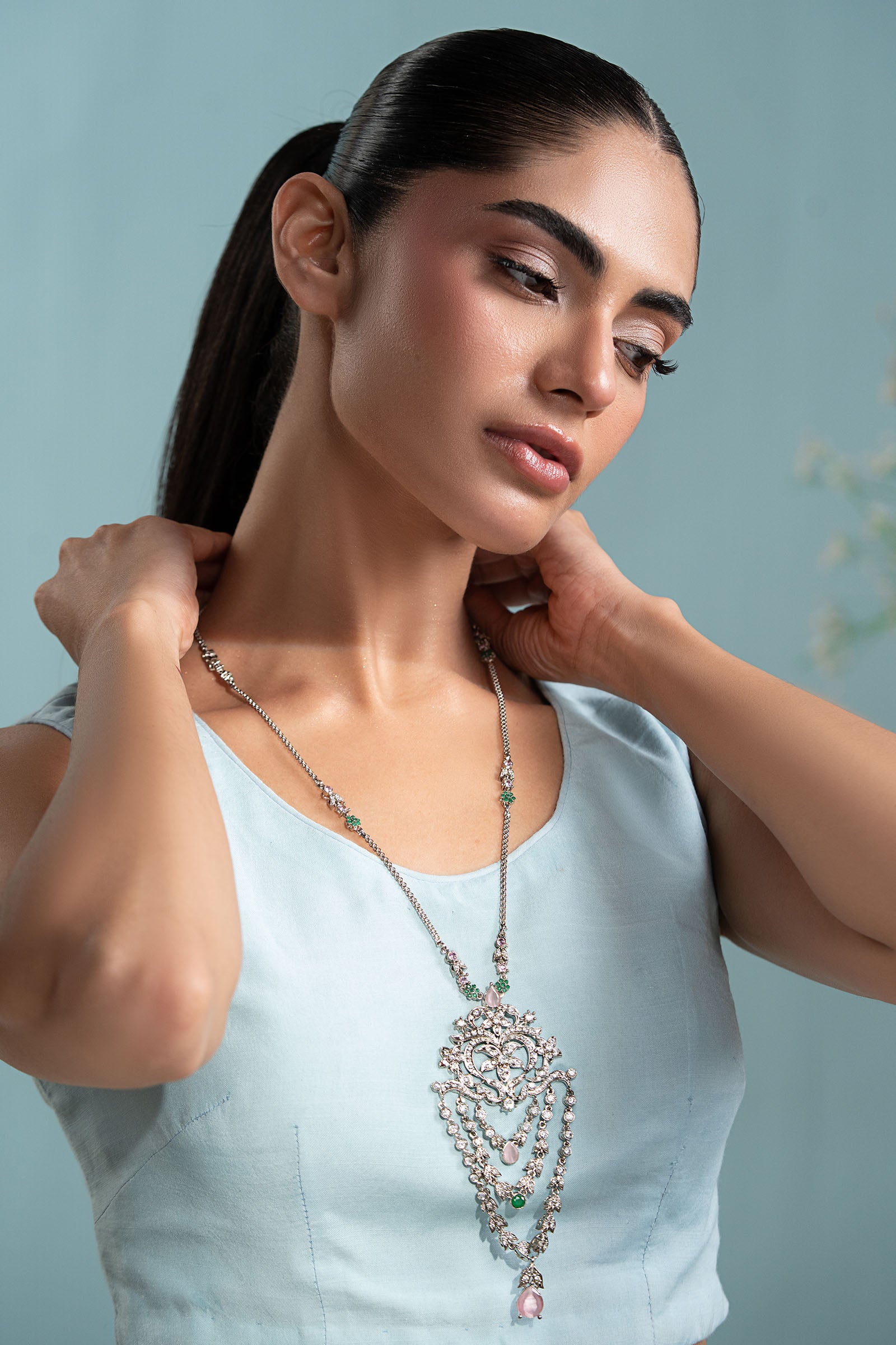 Udayna Pendant