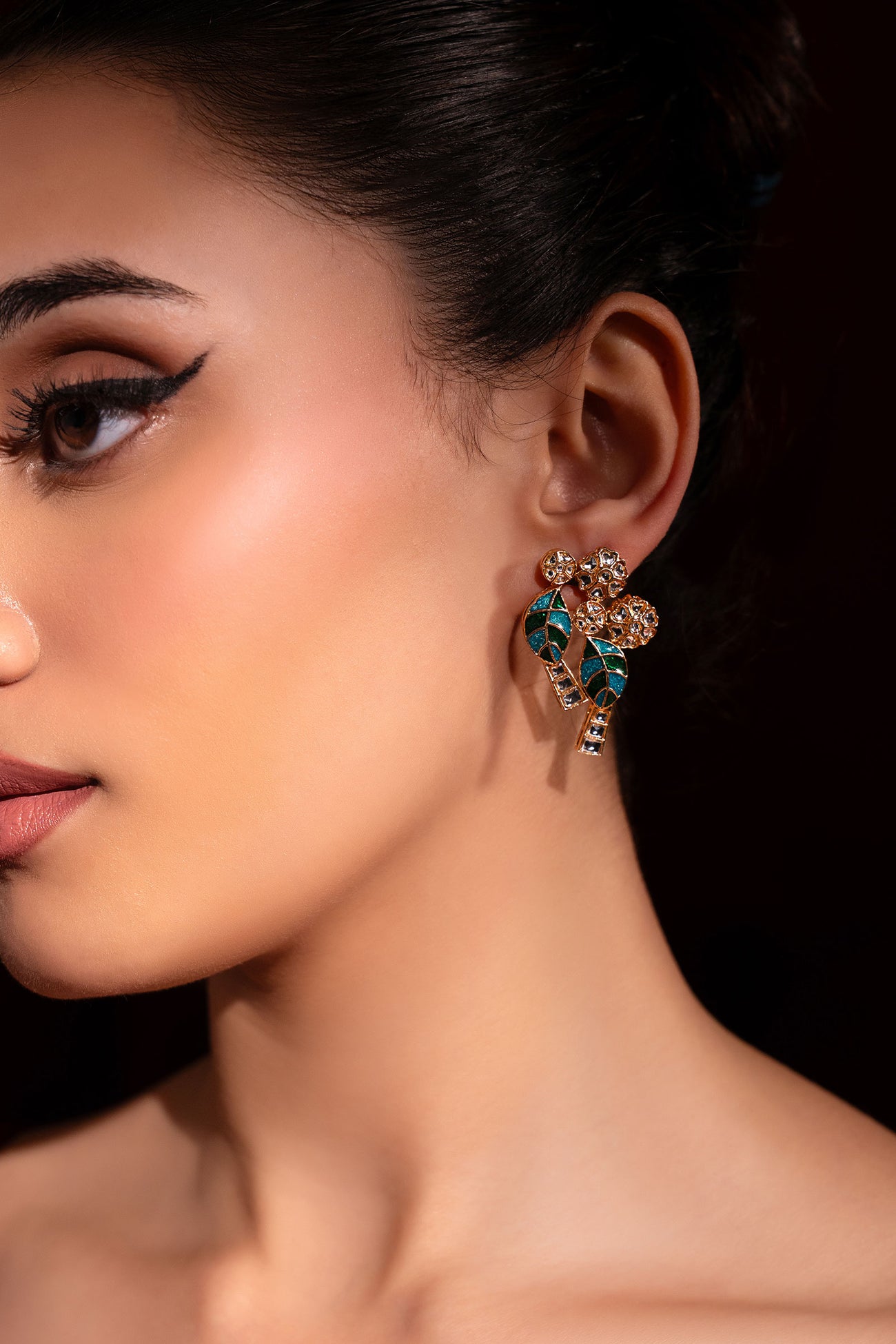 Nazina Studs
