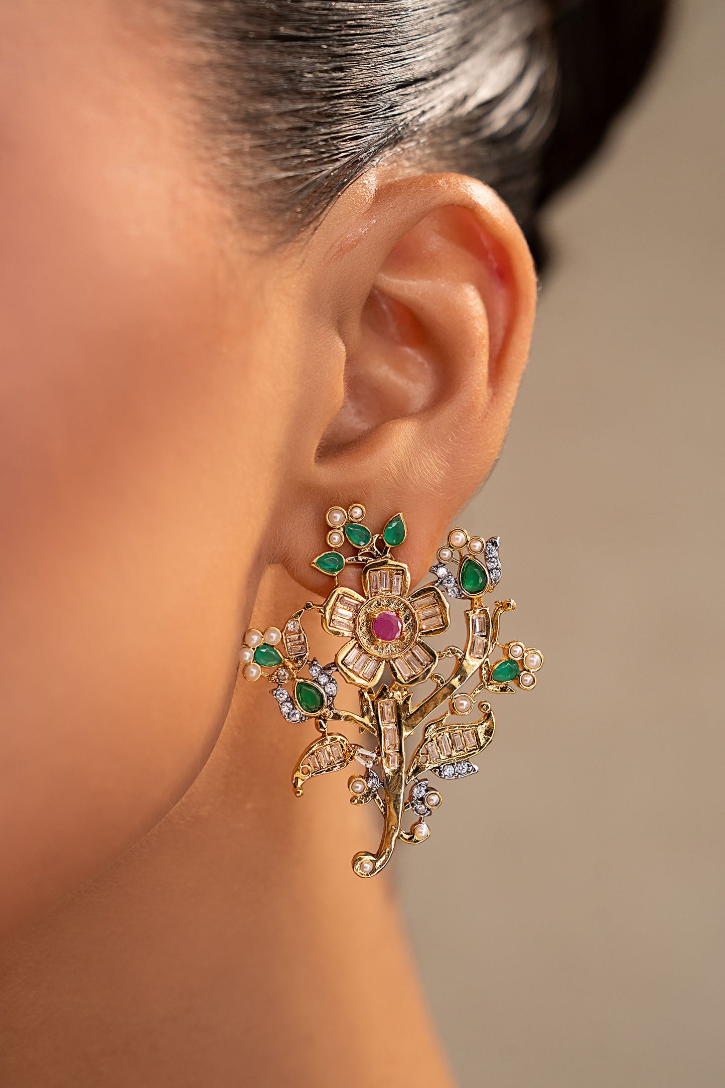 Sylvora Studs