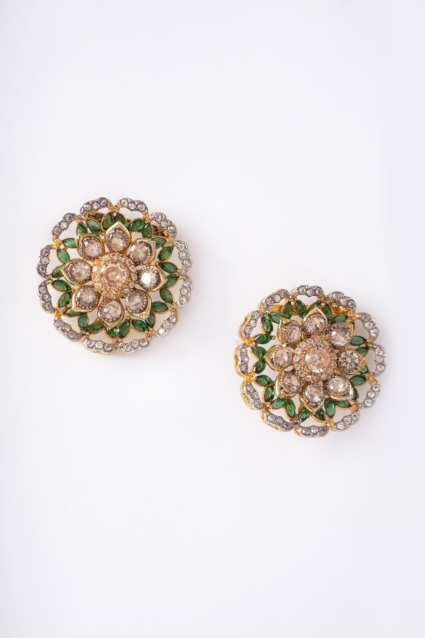 Riha Studs | JSD-EA25-01